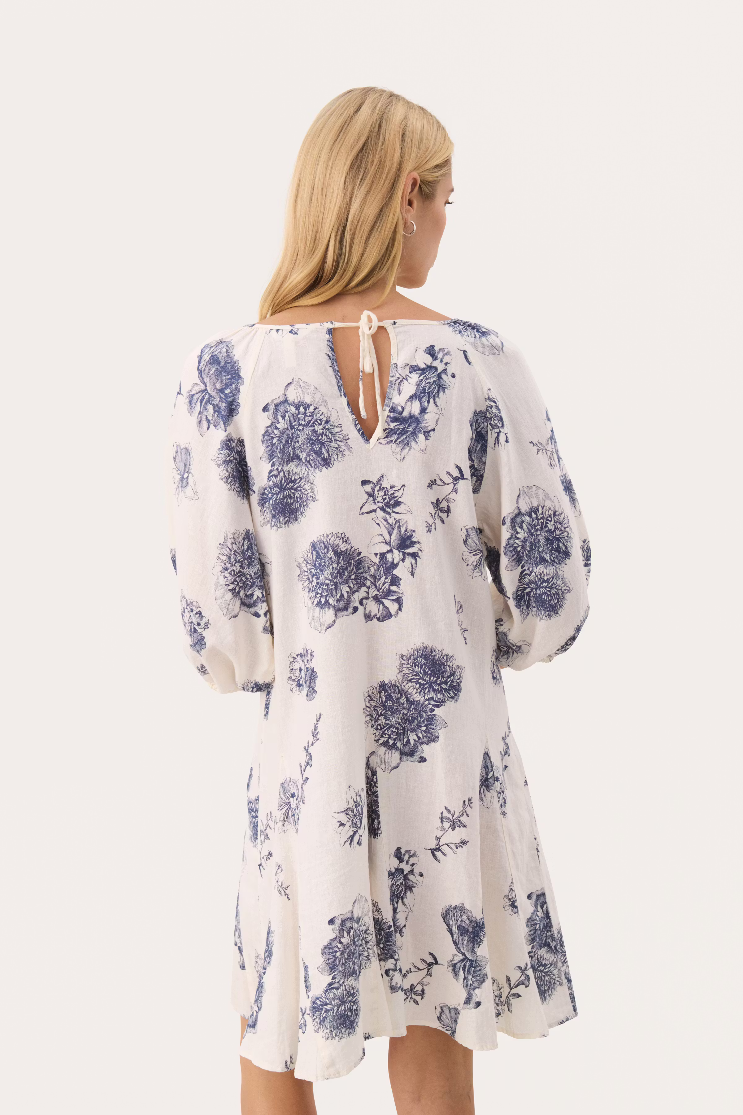 RuthyPW Linen Dress LOOKBOOK BACK 30309624-303794