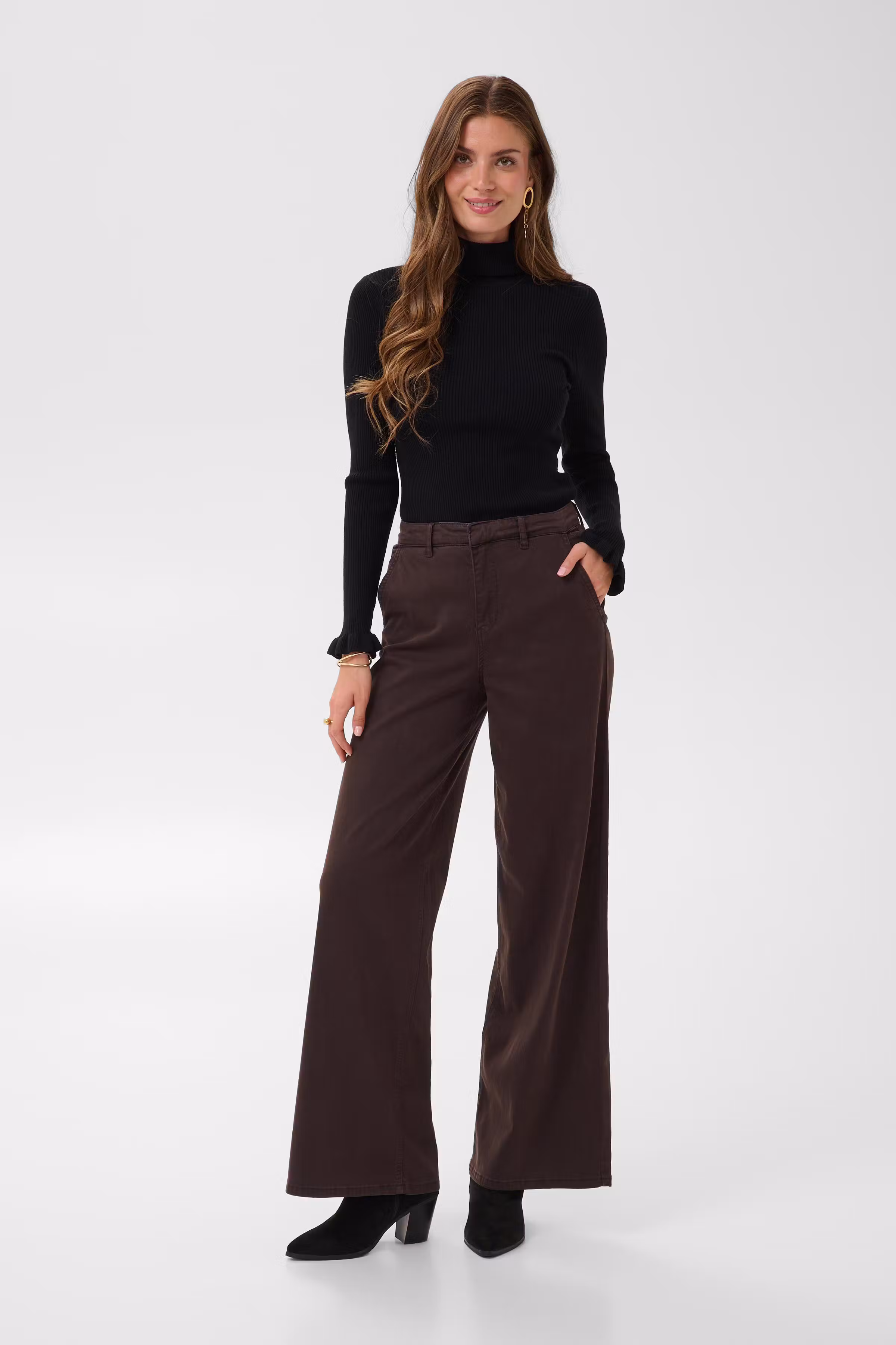 CRVisti Jeans LOOKBOOK FRONT 10613683-191016