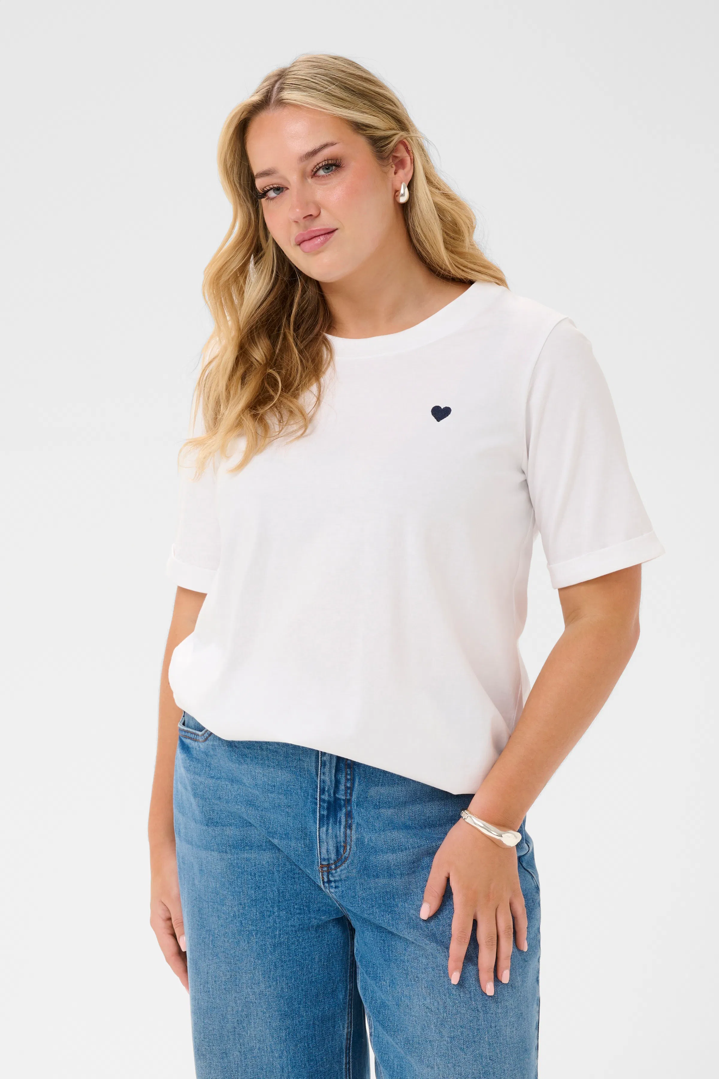 KCart T-shirt LOOKBOOK FRONT 10583546-109421