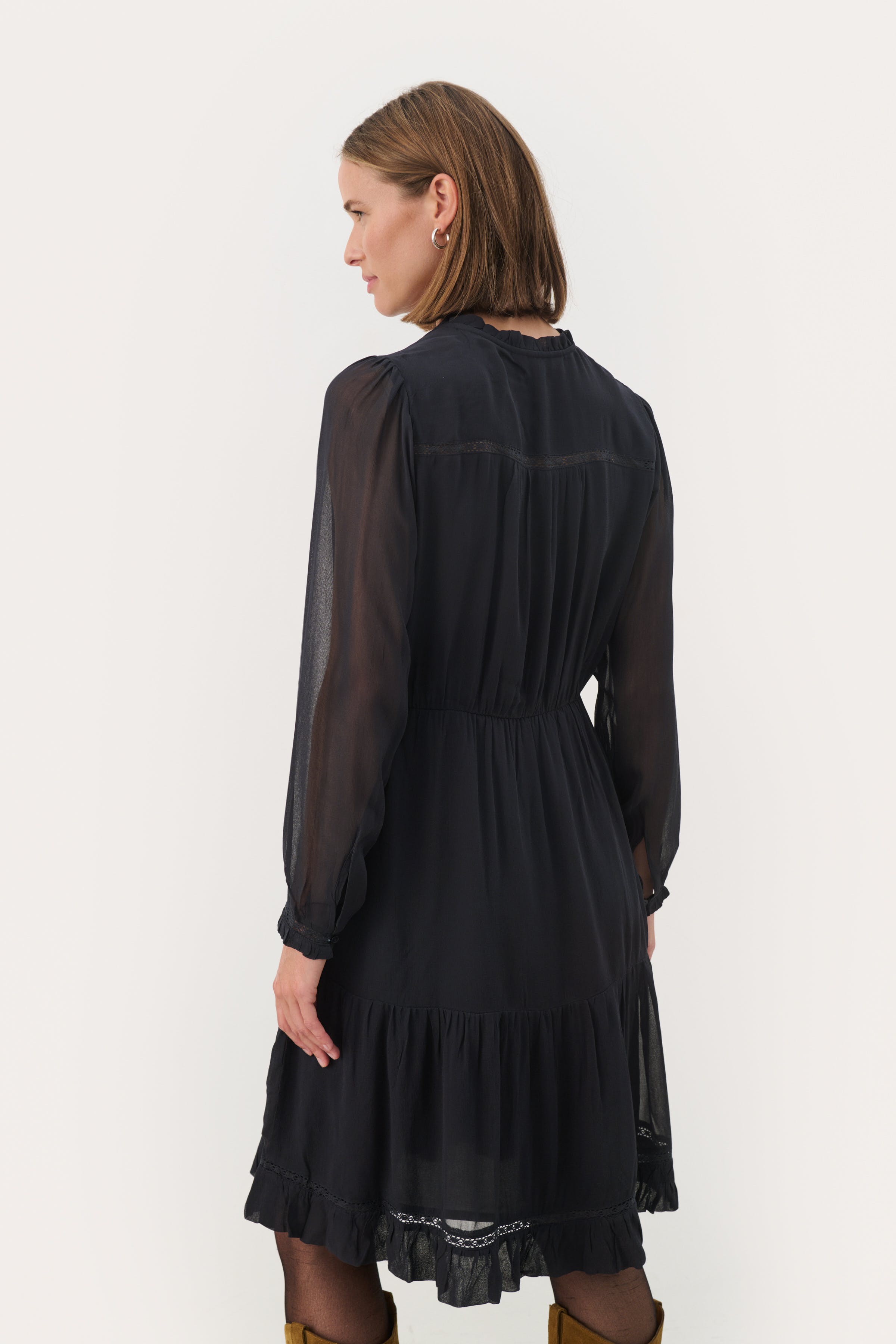 MunyaPW Dress LOOKBOOK BACK 30309321-194013