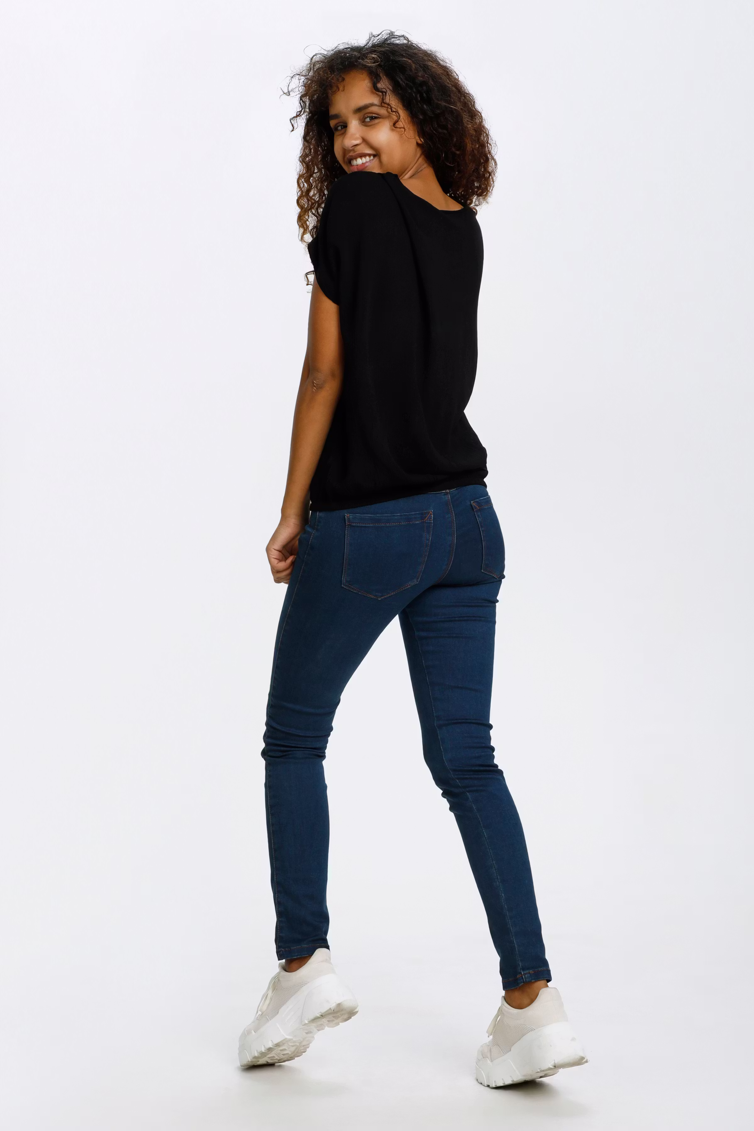 KAamber Bluse LOOKBOOK BACK 10500781-50600