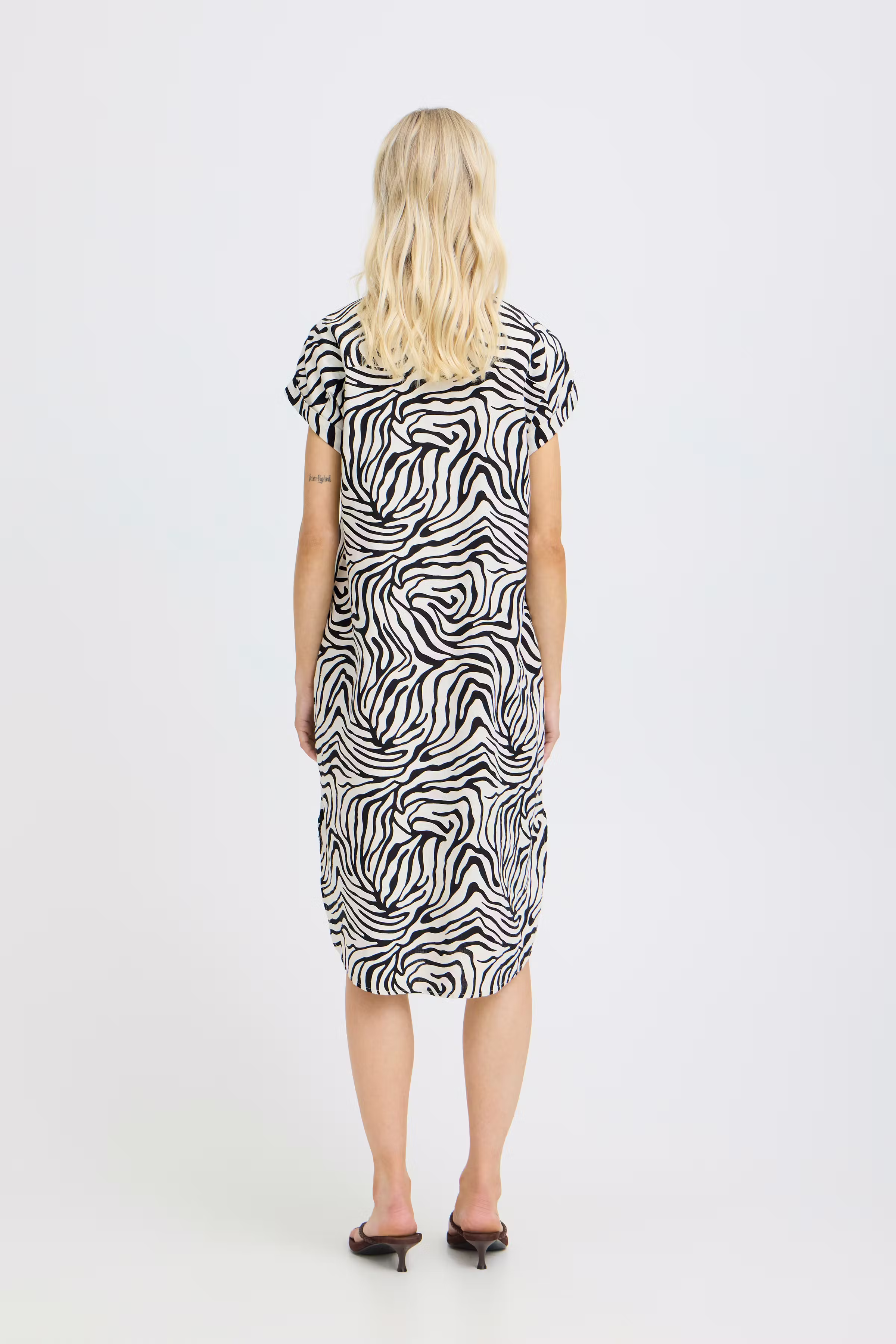 BYFALAKKA Klänning LOOKBOOK BACK 20814553-900006876