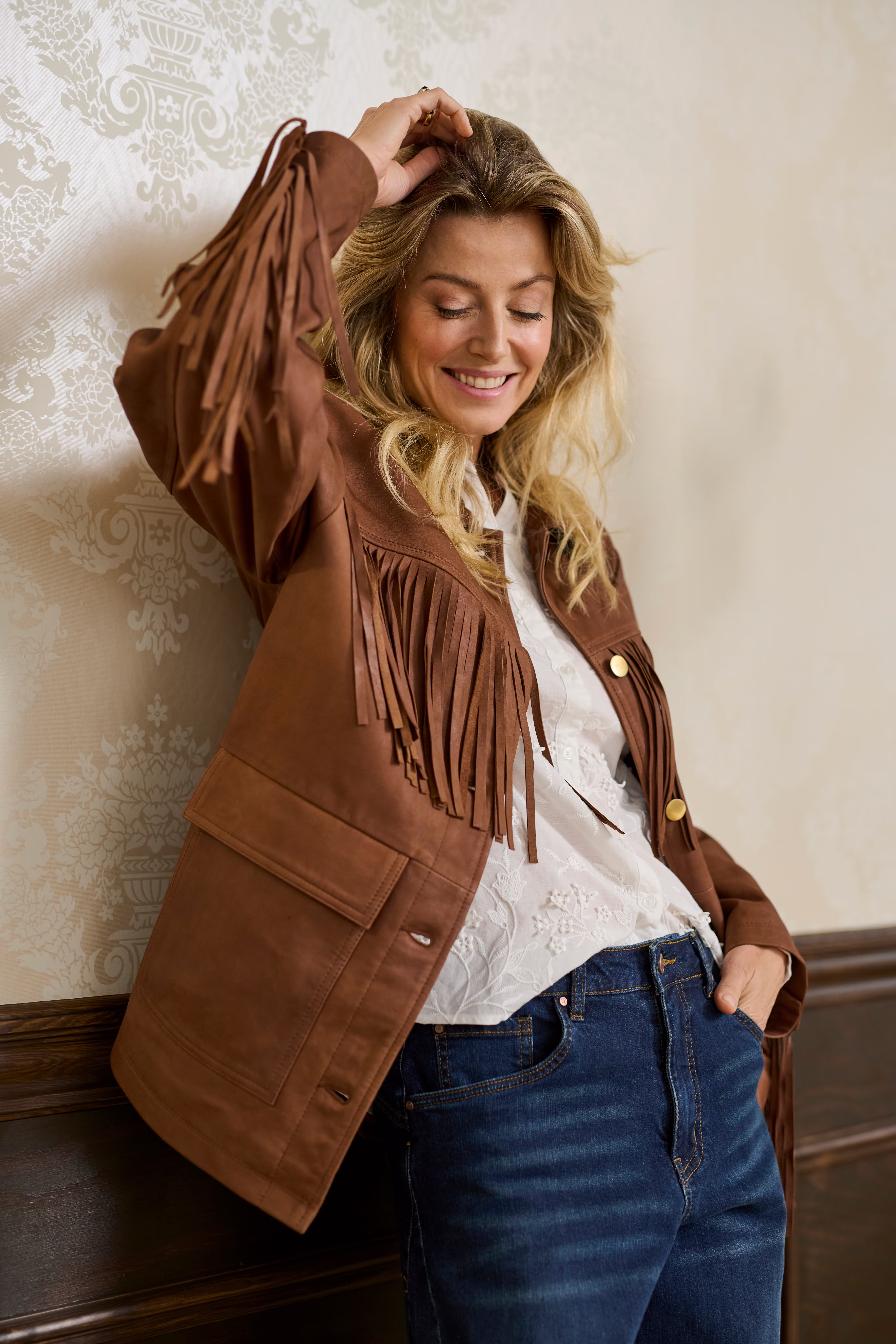 CRHilda Shirt LOCATION NONE 10614183-110602