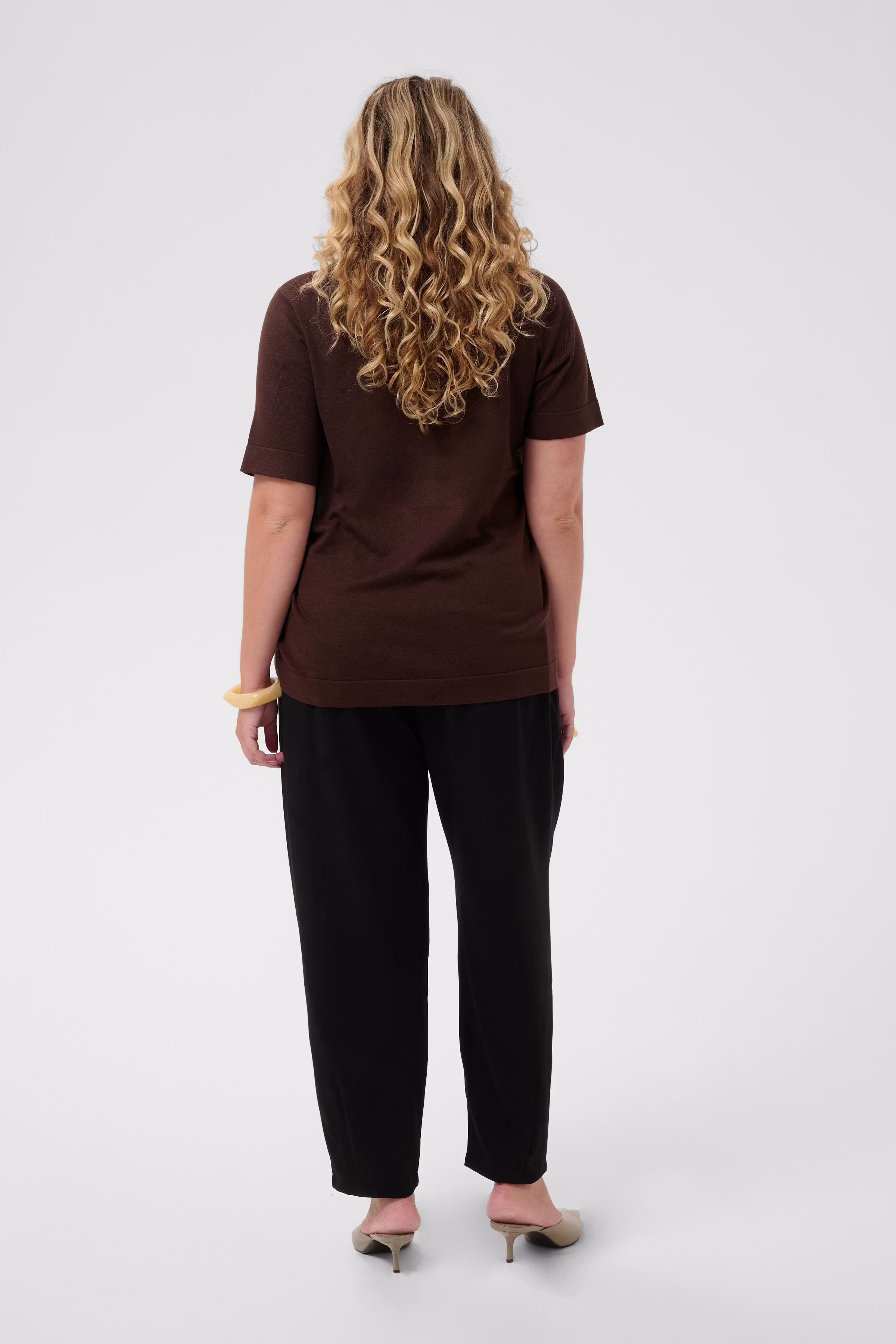 KClizzy Pullover LOOKBOOK BACK 10584456-190915