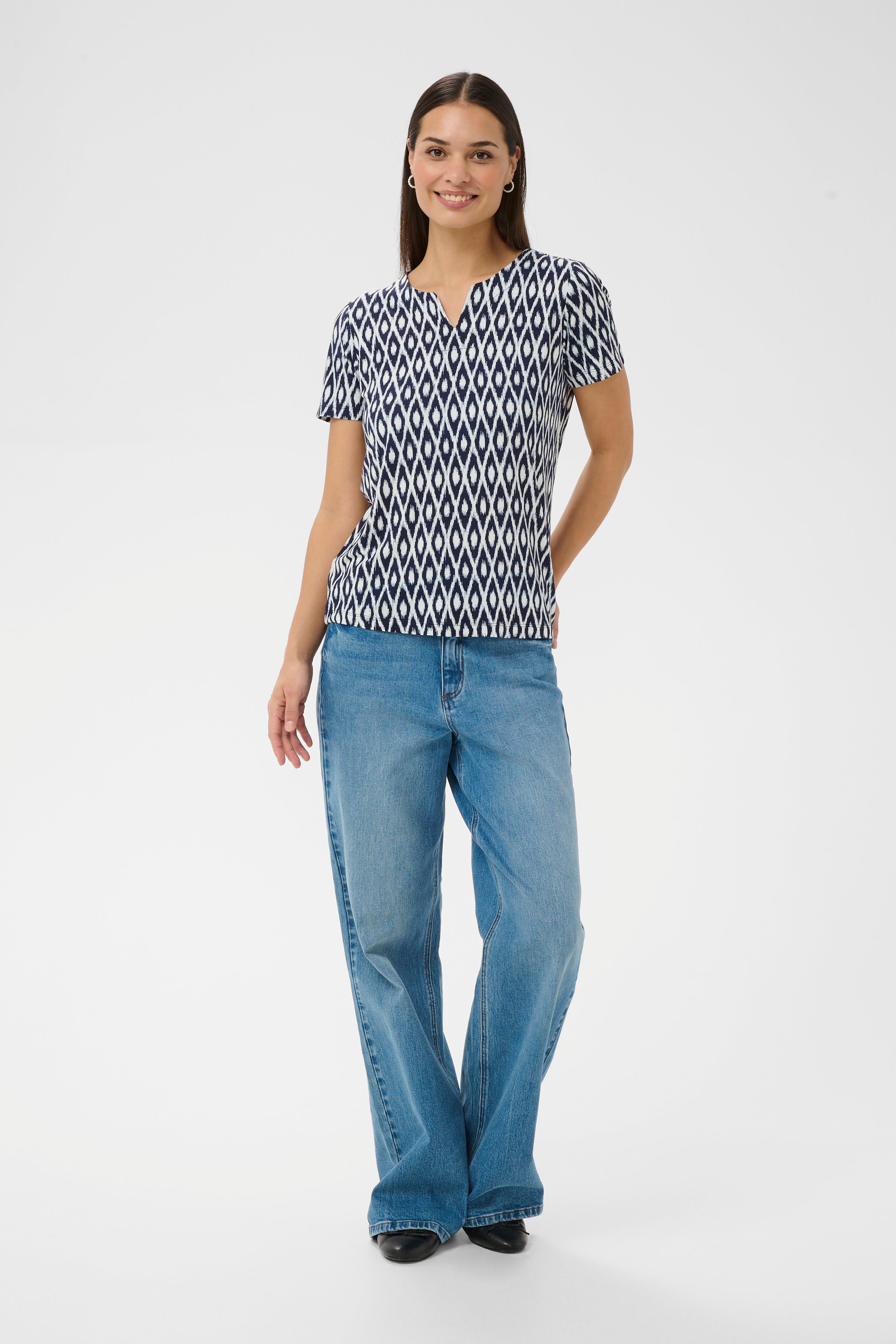 KAbella Bluse LOOKBOOK FRONT 10508467-109245