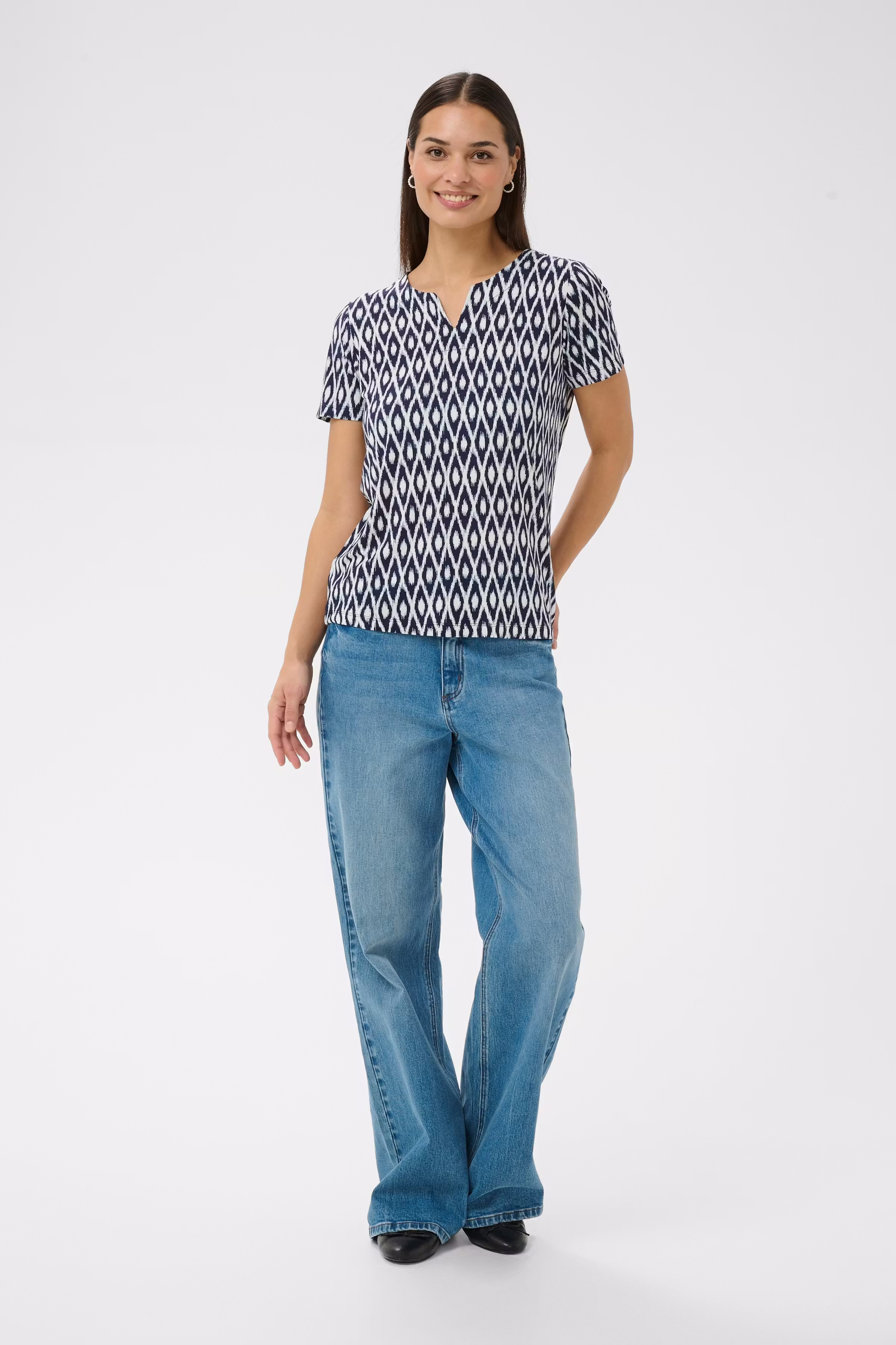 KAbella T-shirt LOOKBOOK FRONT 10508467-109245