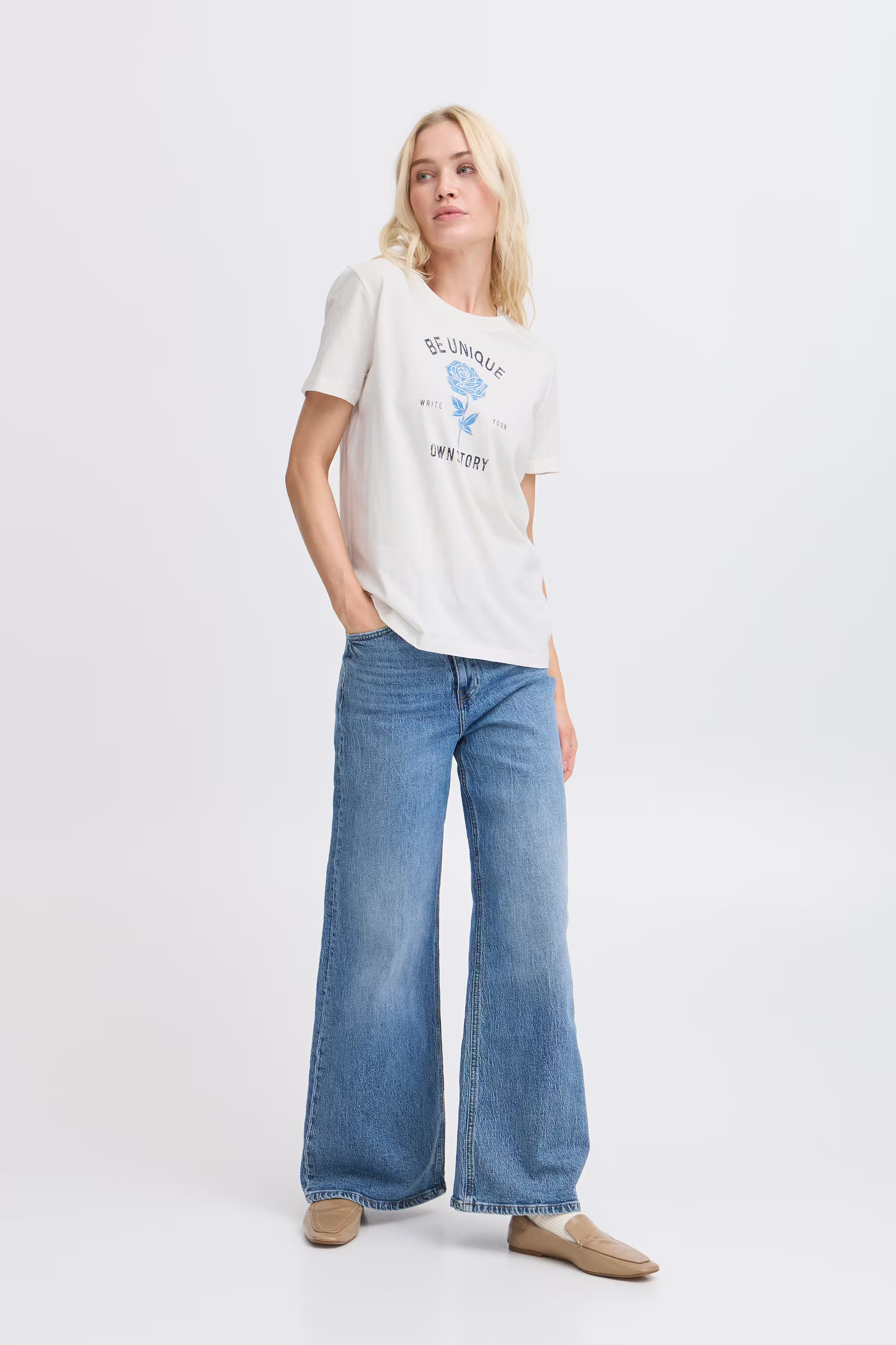 BYSOBBE T-shirt LOOKBOOK FRONT 20816695-114300