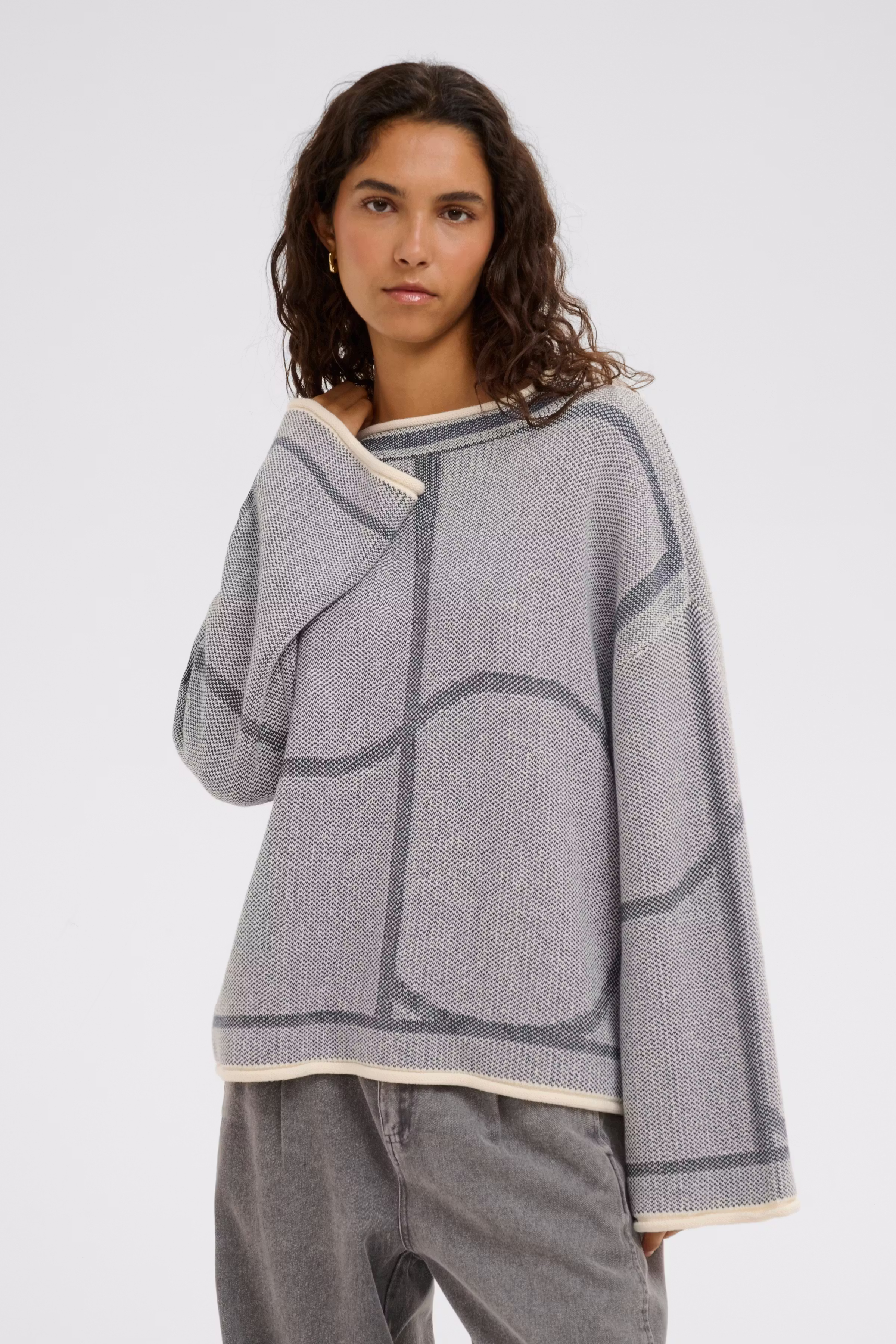 SLRava Pullover LOOKBOOK FRONT 30409010-194019