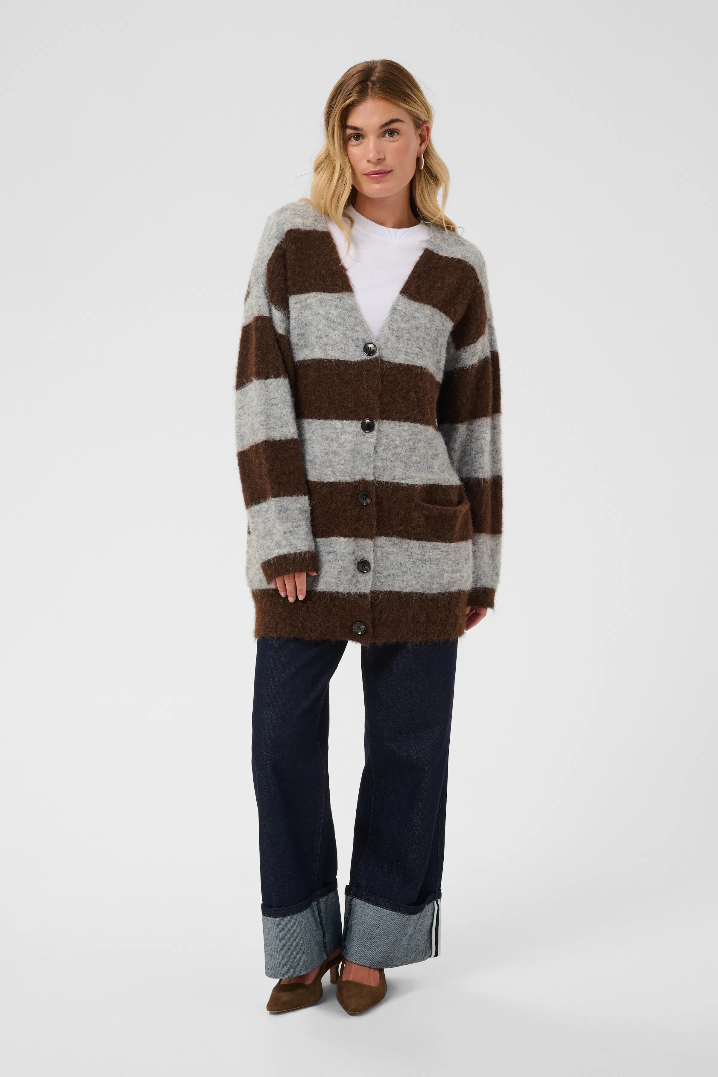 TayzieSZ Cardigan LOOKBOOK FRONT 30515376-305237