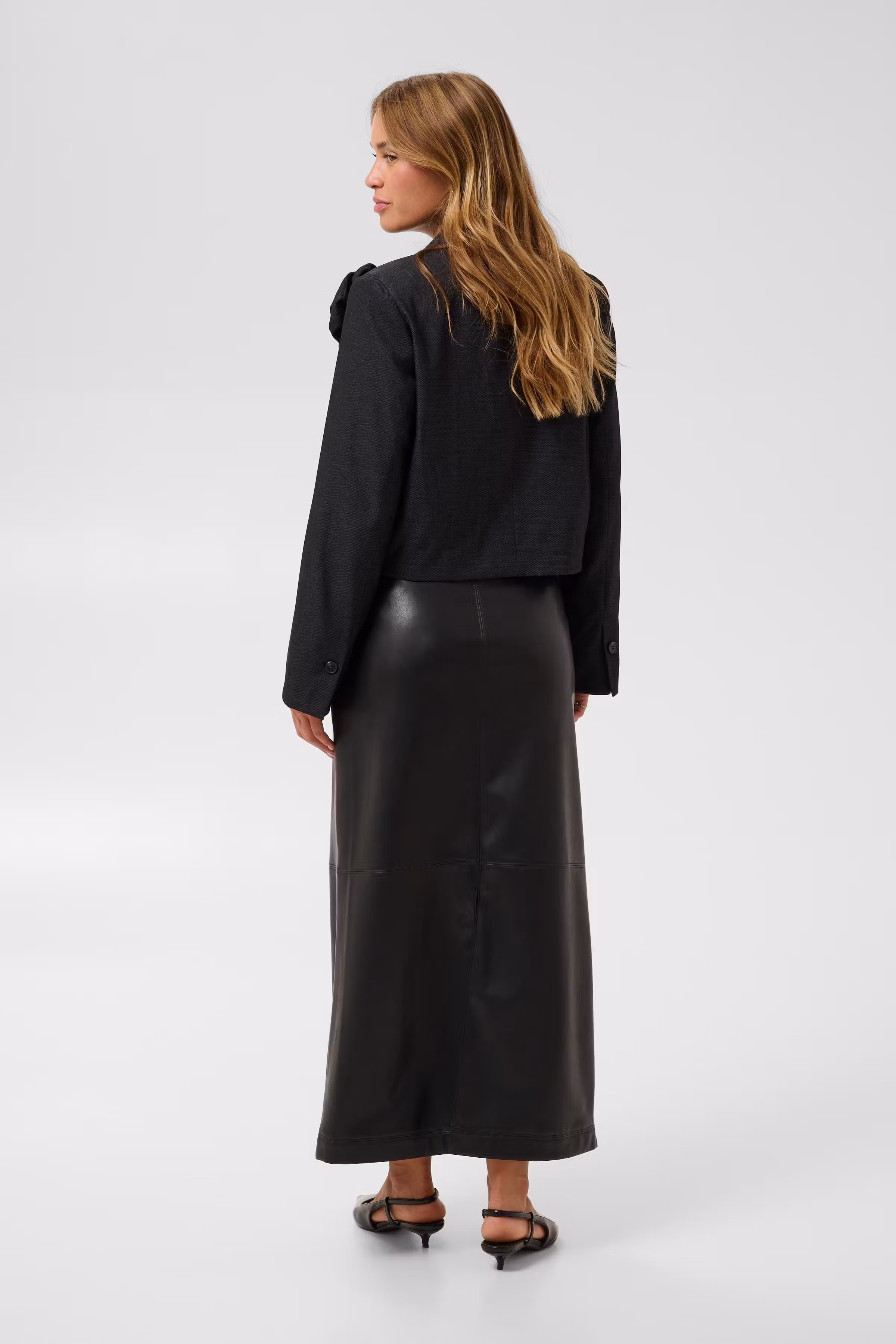KAgabby Blazer LOOKBOOK BACK 10512056-100125