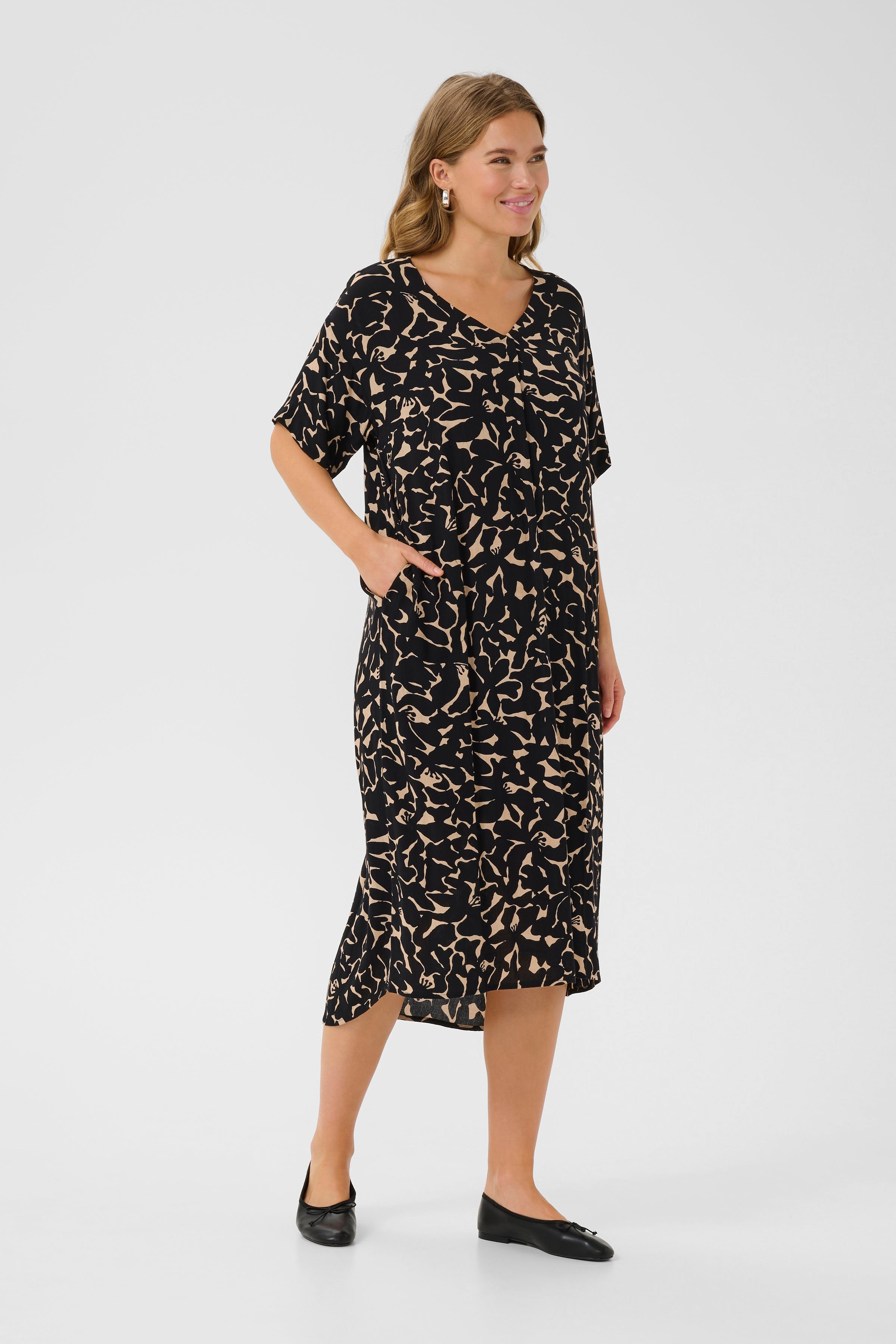 BPisabella Kleid LOOKBOOK FRONT 10590916-107876B