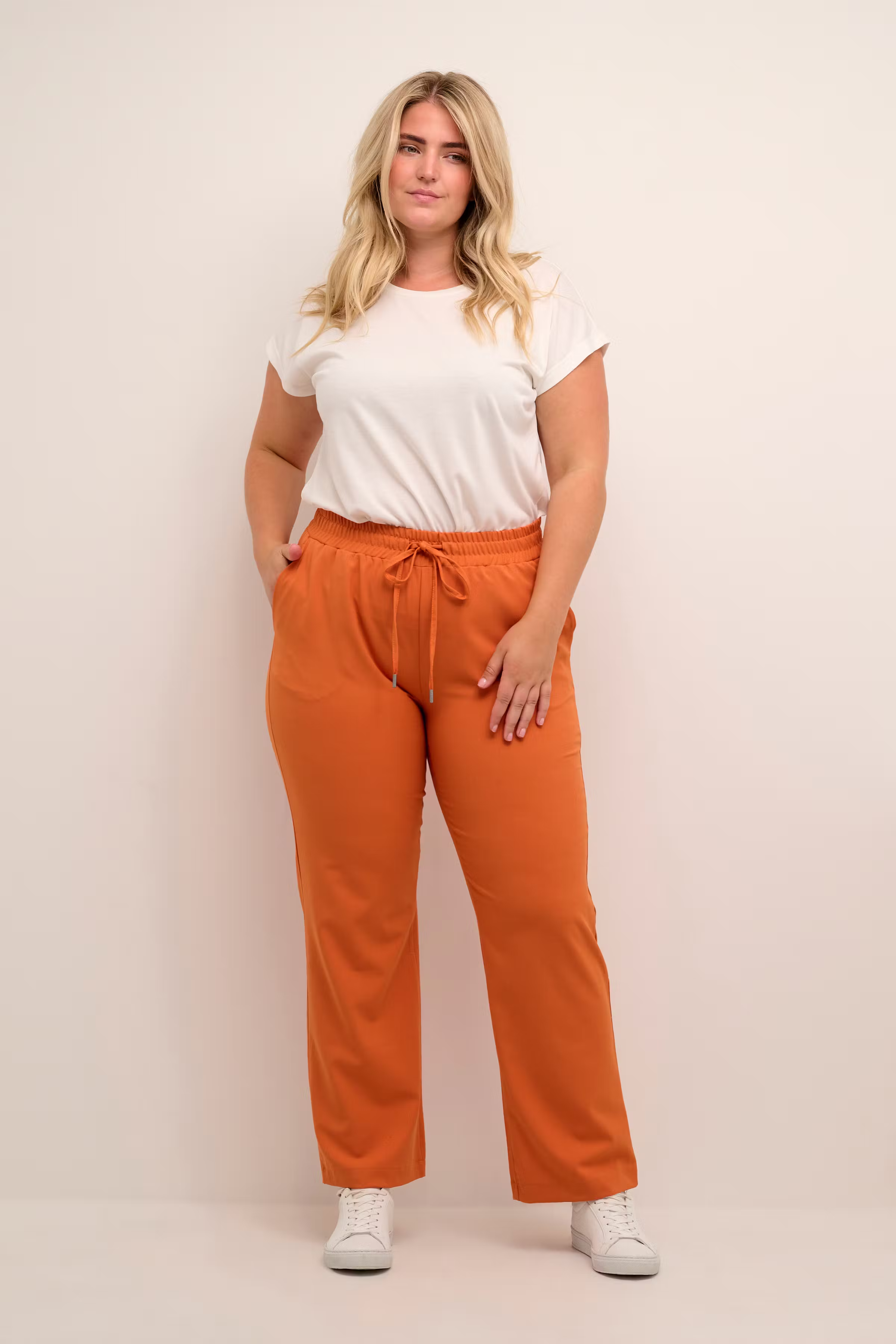 KCcoletta Bukser LOOKBOOK FRONT 10581049-161260