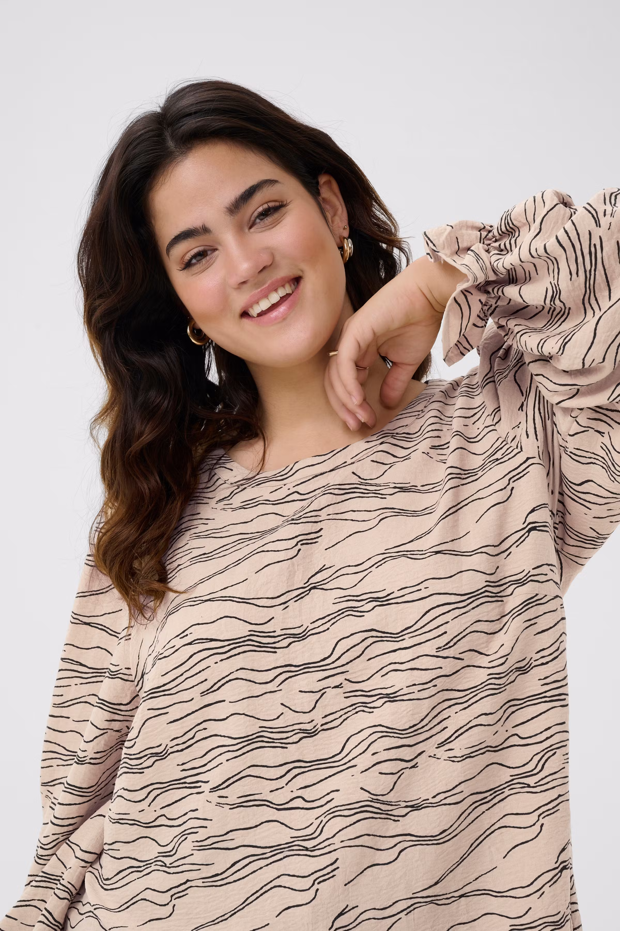 KCnika Bluse LOOKBOOK DETAIL 10583581-108183