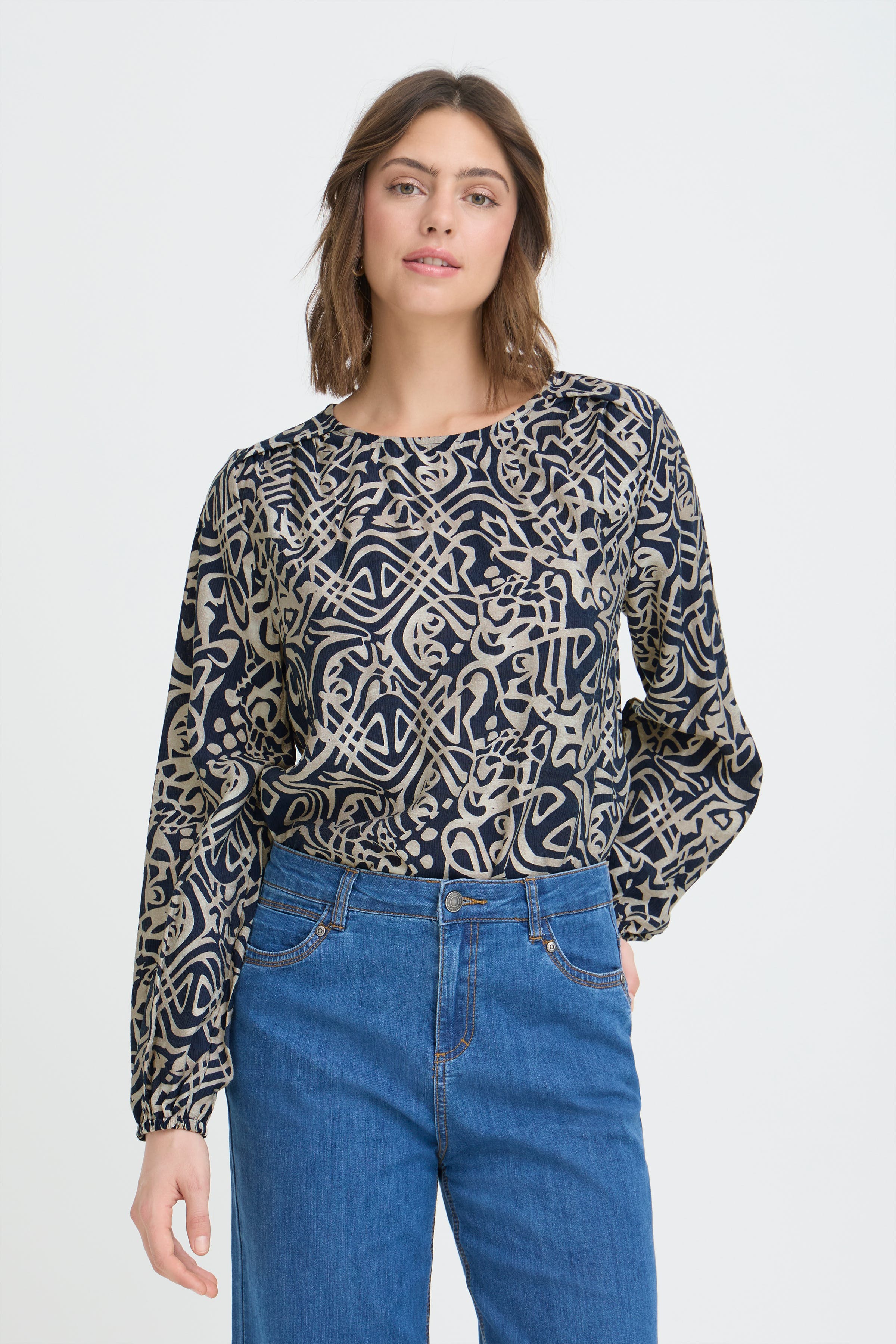 FRARIANA Blus LOOKBOOK FRONT 20617394-900004391