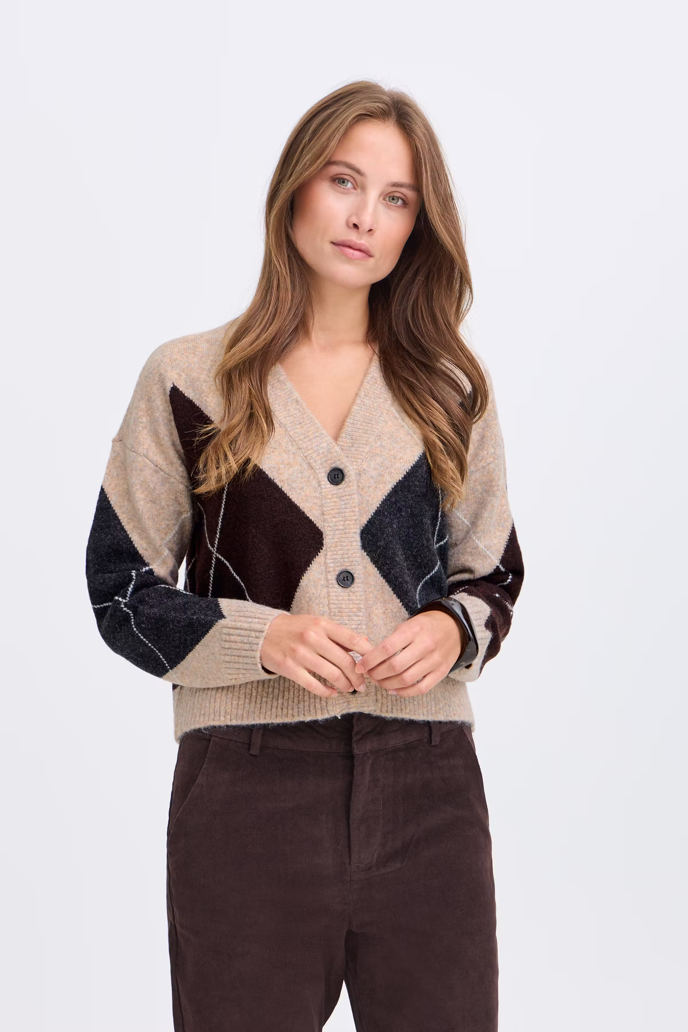 BYOSMILLA Cardigan LOOKBOOK FRONT 20819496-900016192