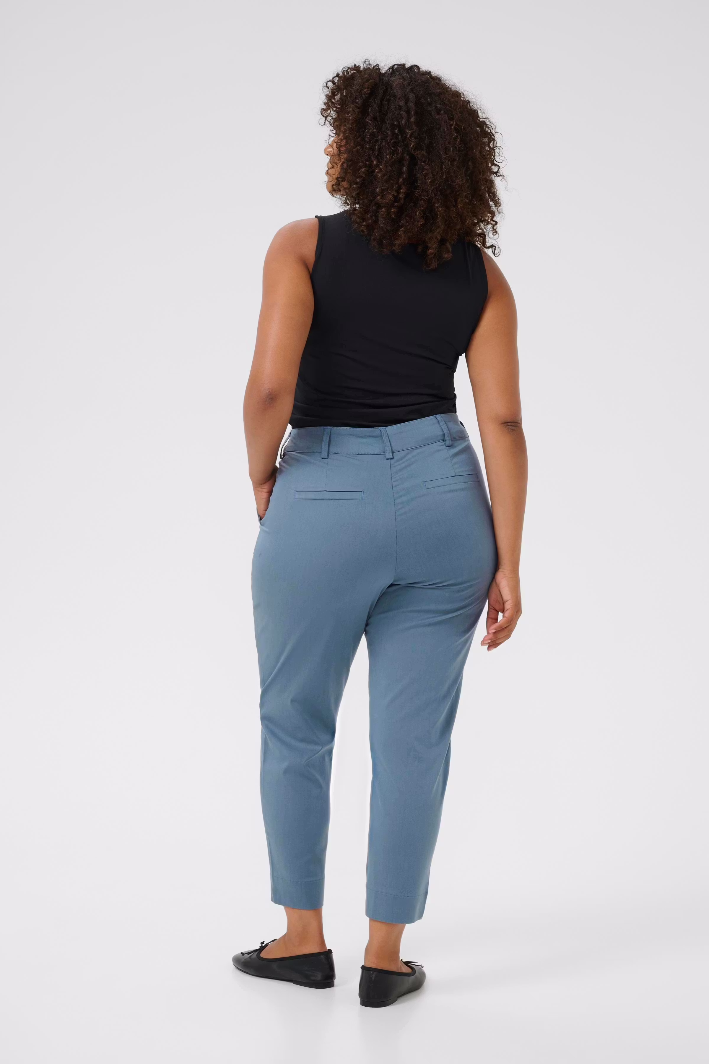 KCleana Trousers LOOKBOOK BACK 10581546-184028