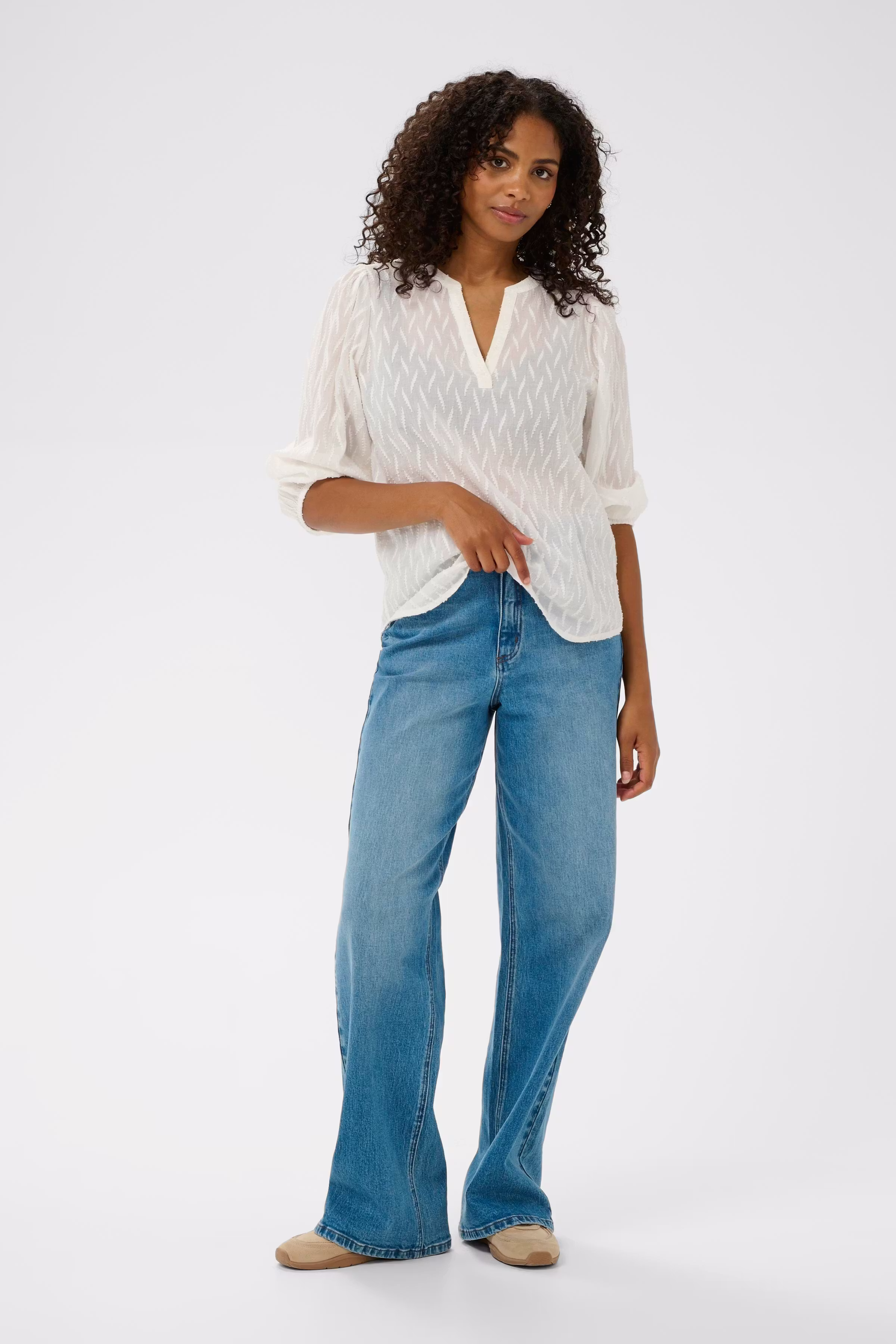 KAgabriela Blouse LOOKBOOK FRONT 10511578-110602