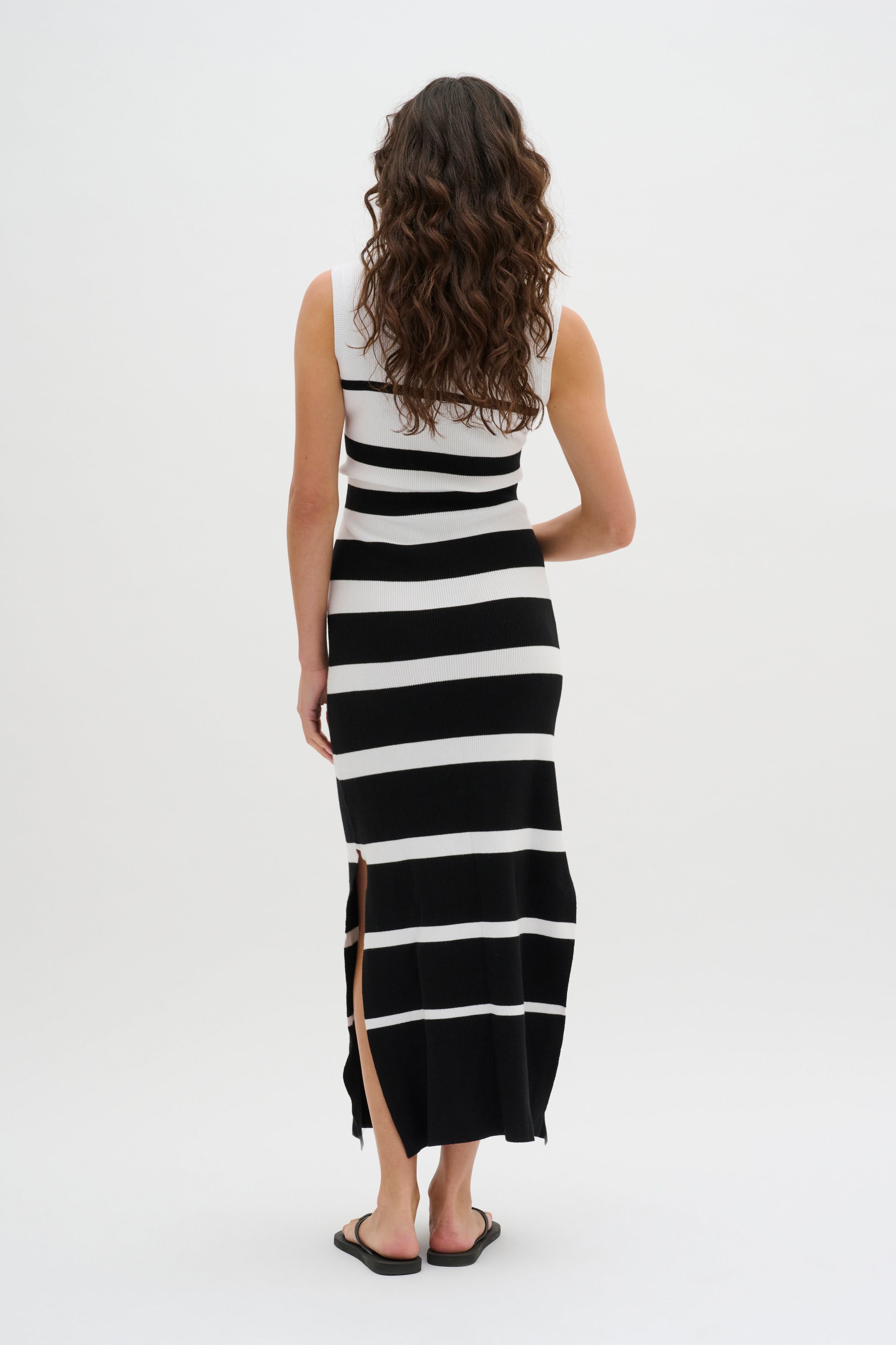 ZekeMW Klänning LOOKBOOK BACK 10704722-105914