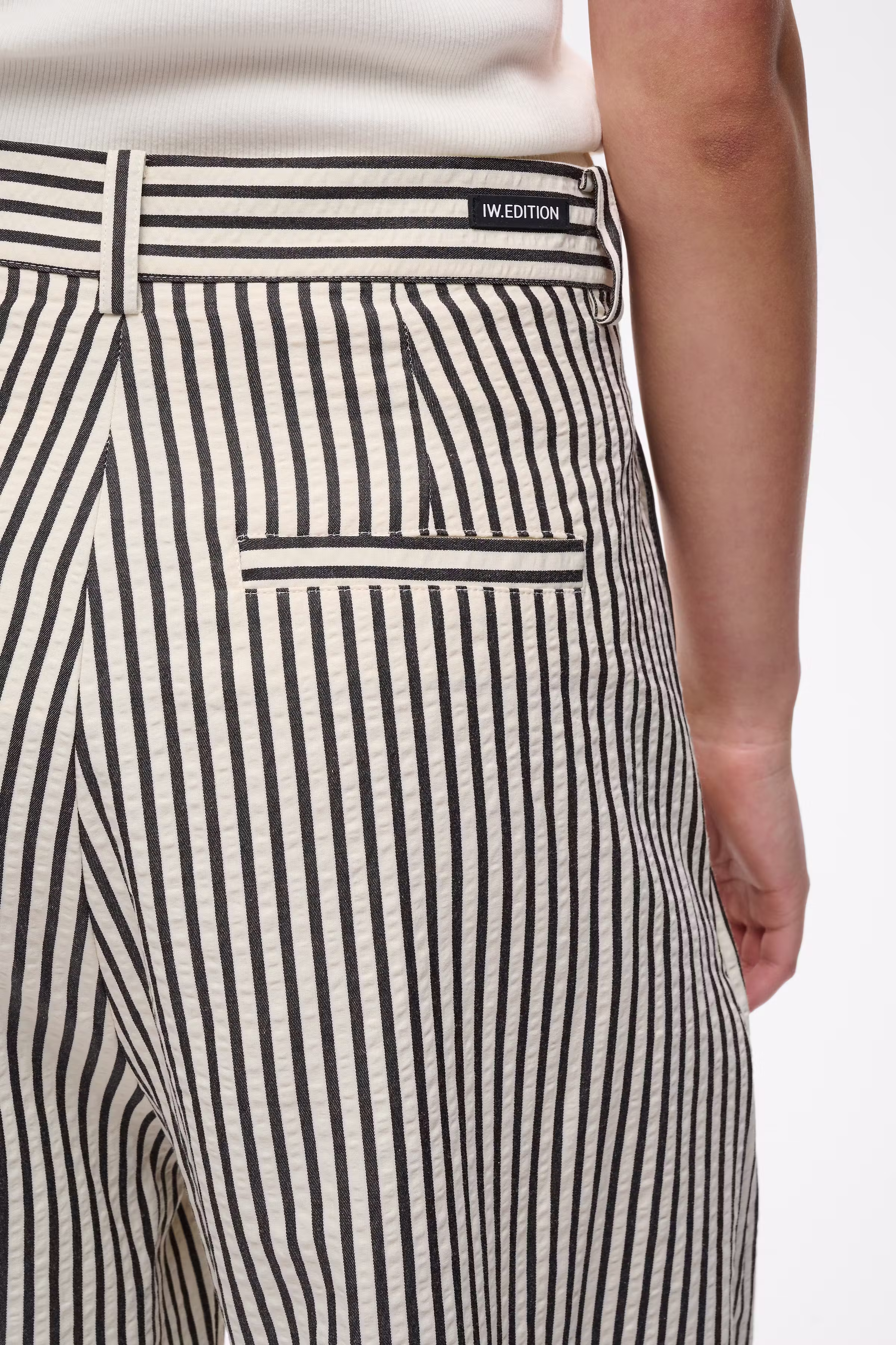 GARBOIW Trousers LOOKBOOK DETAIL 30112753-900009166