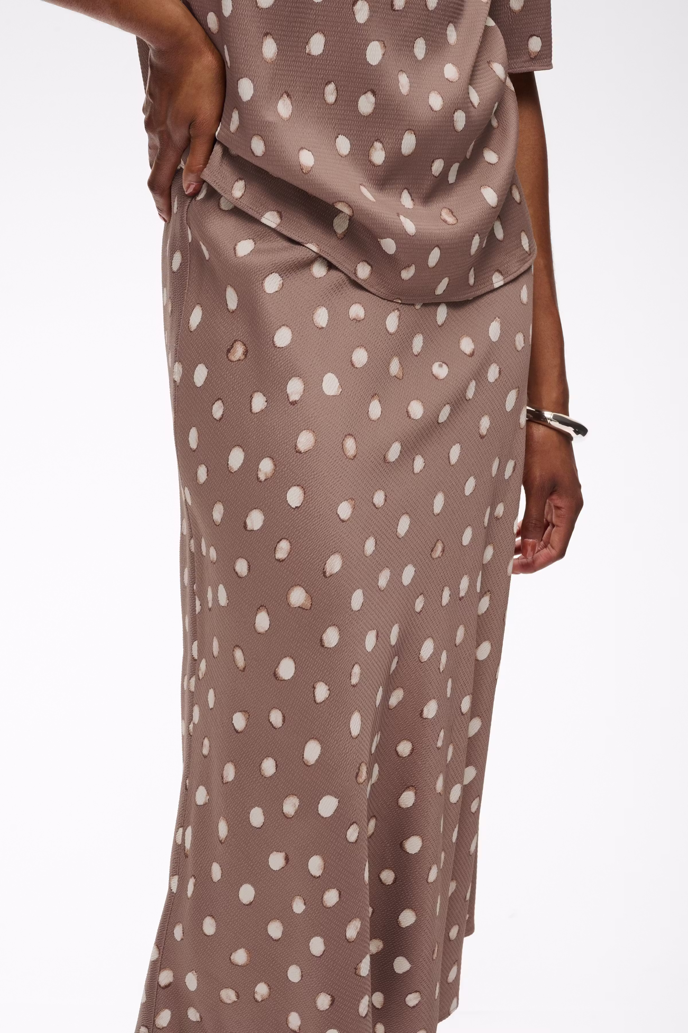 HENRIIW Skirt LOOKBOOK DETAIL 30112737-900009020