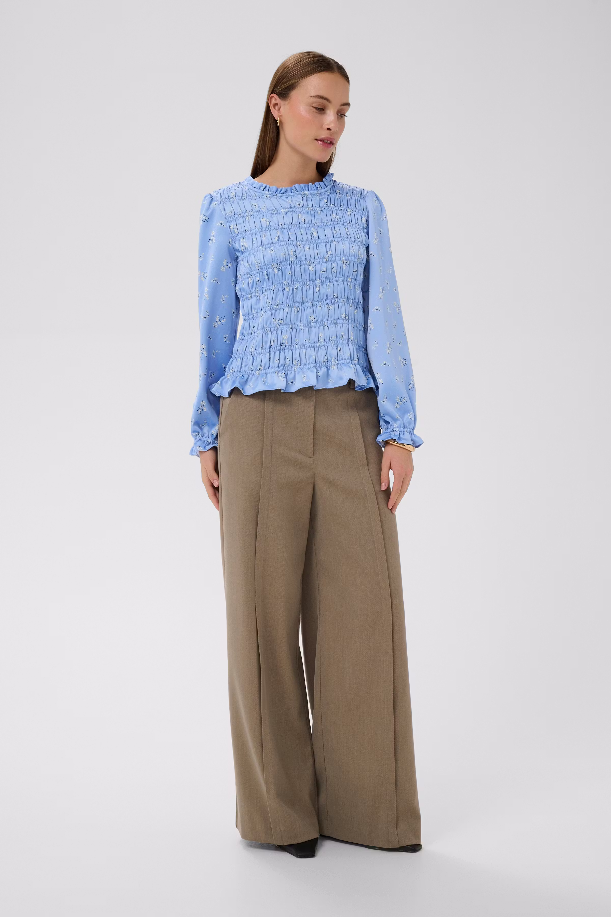 SLAnna Bluse LOOKBOOK FRONT 30408894-305057