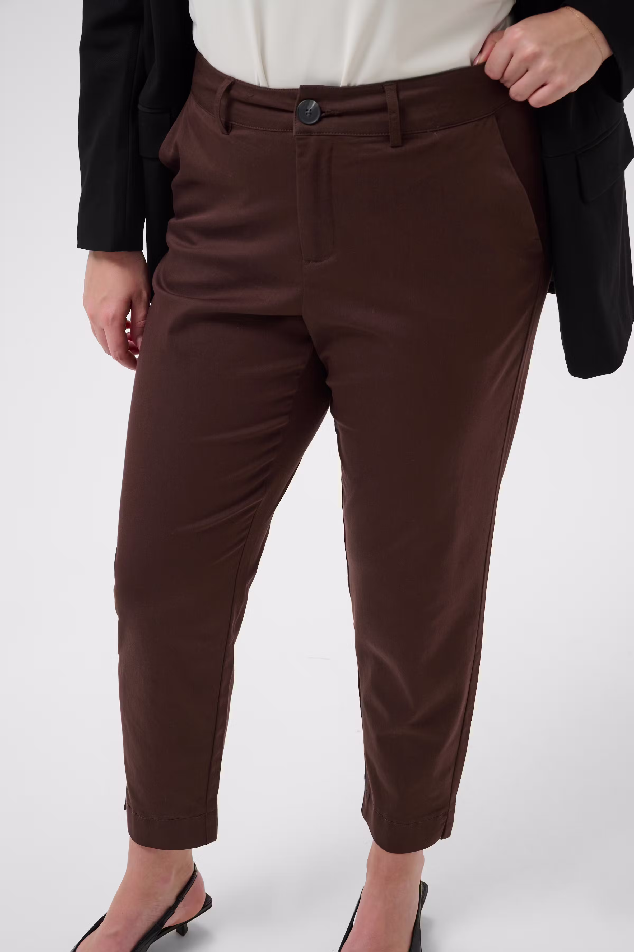 KCleana Trousers LOOKBOOK DETAIL 10581546-190915