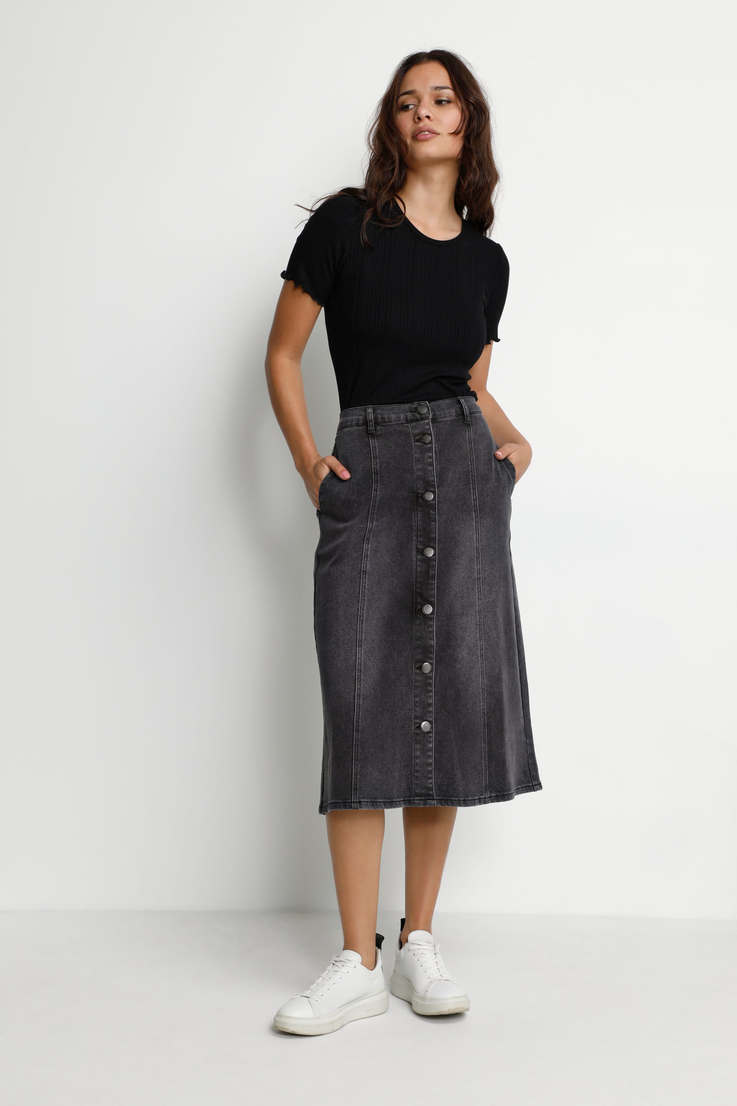 CUmonja Denim Skirt LOOKBOOK FRONT 50108821-500064