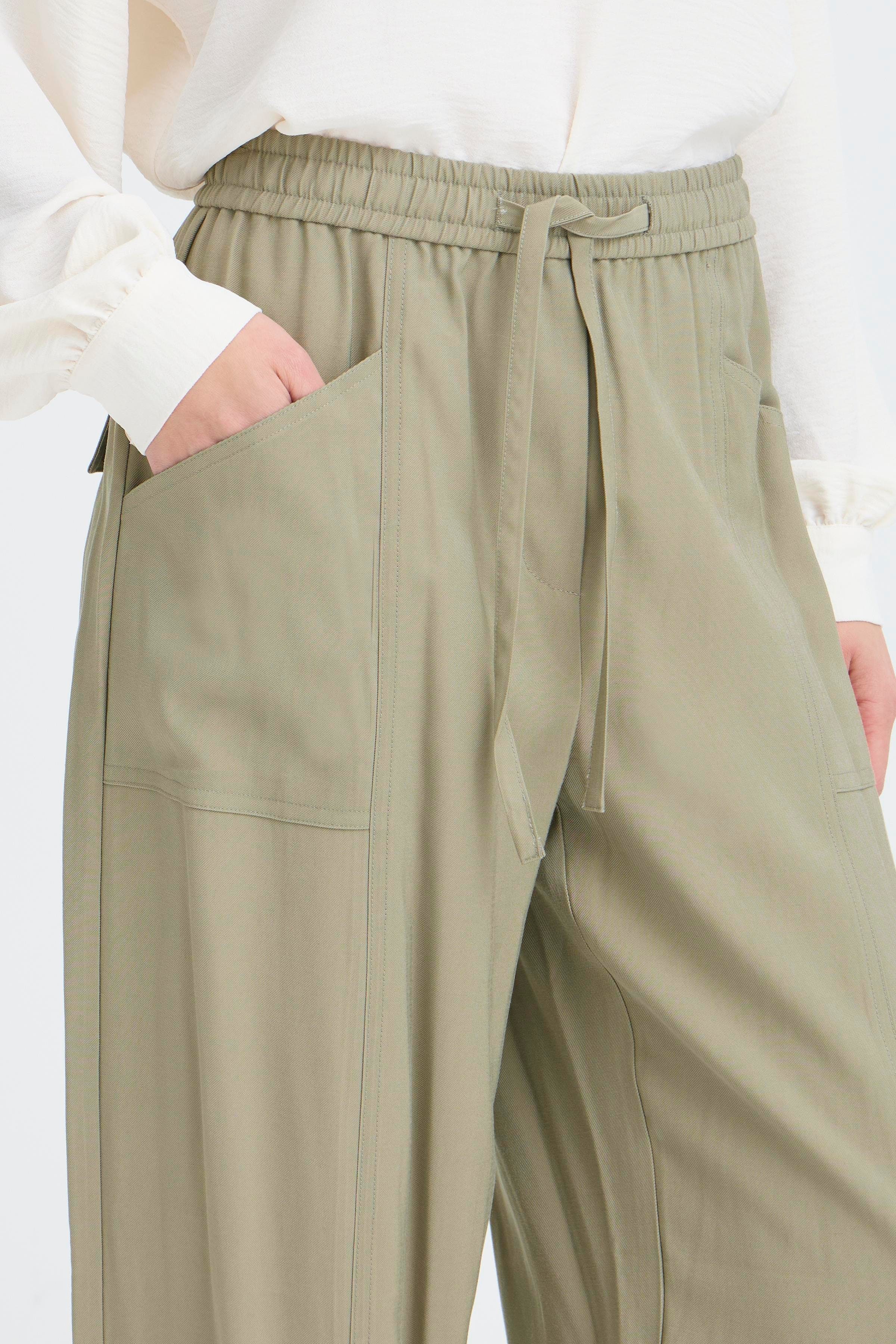 BYDALANO Byxor LOOKBOOK DETAIL 20818531-170613