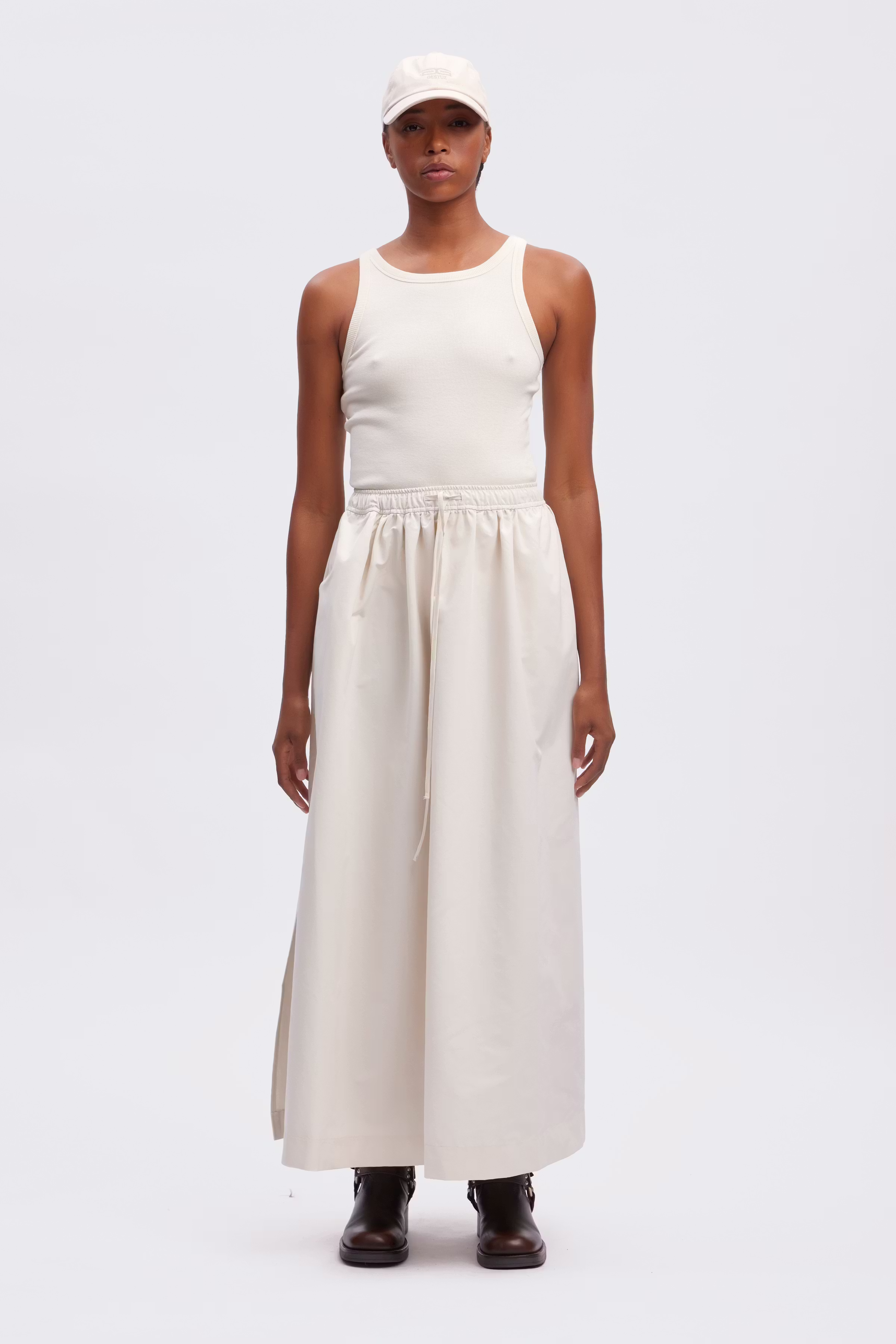 BreeGZ Skirt LOOKBOOK FRONT 10909208-130905