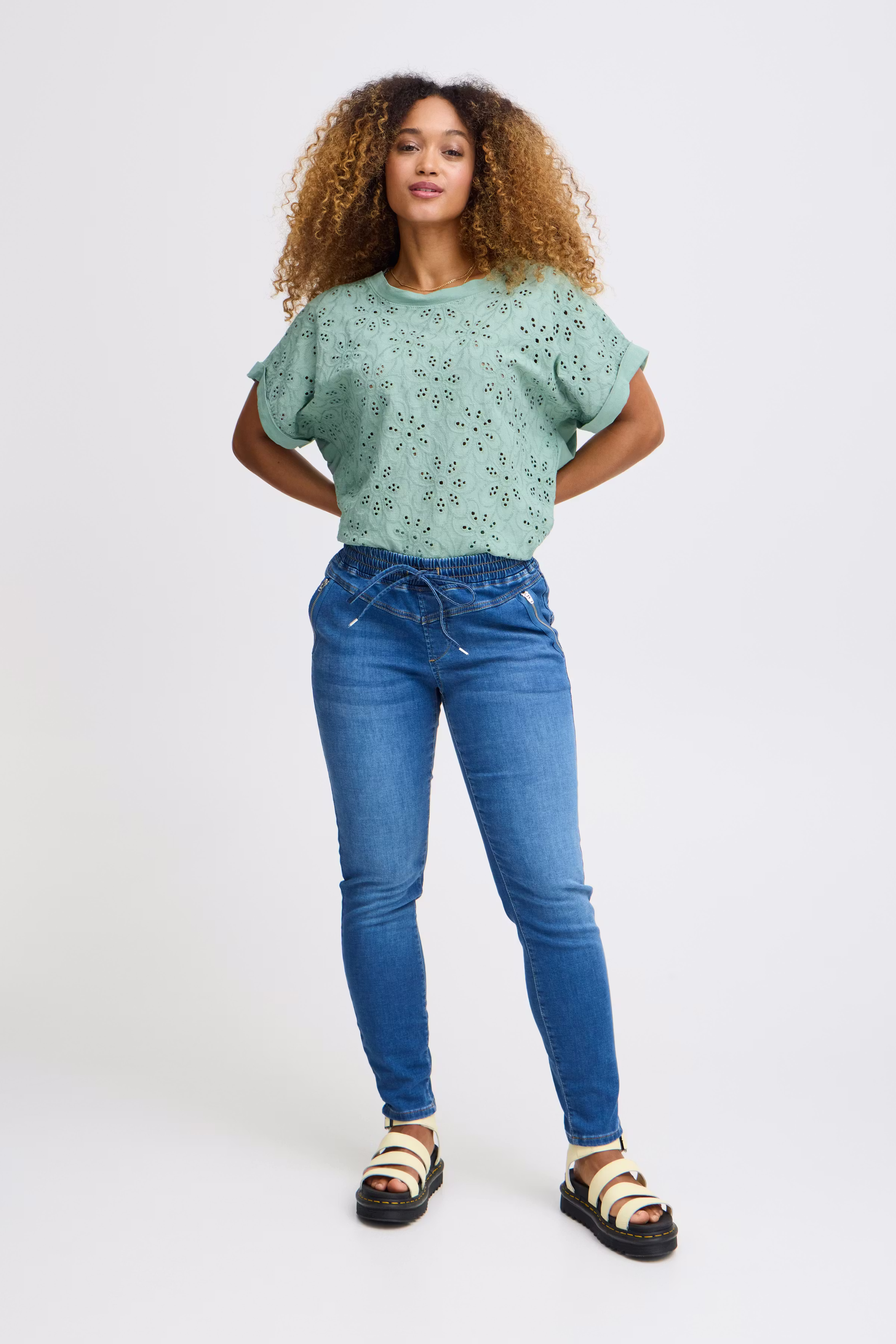 SBKINGDOM Bukser LOOKBOOK FRONT 22100496-203677