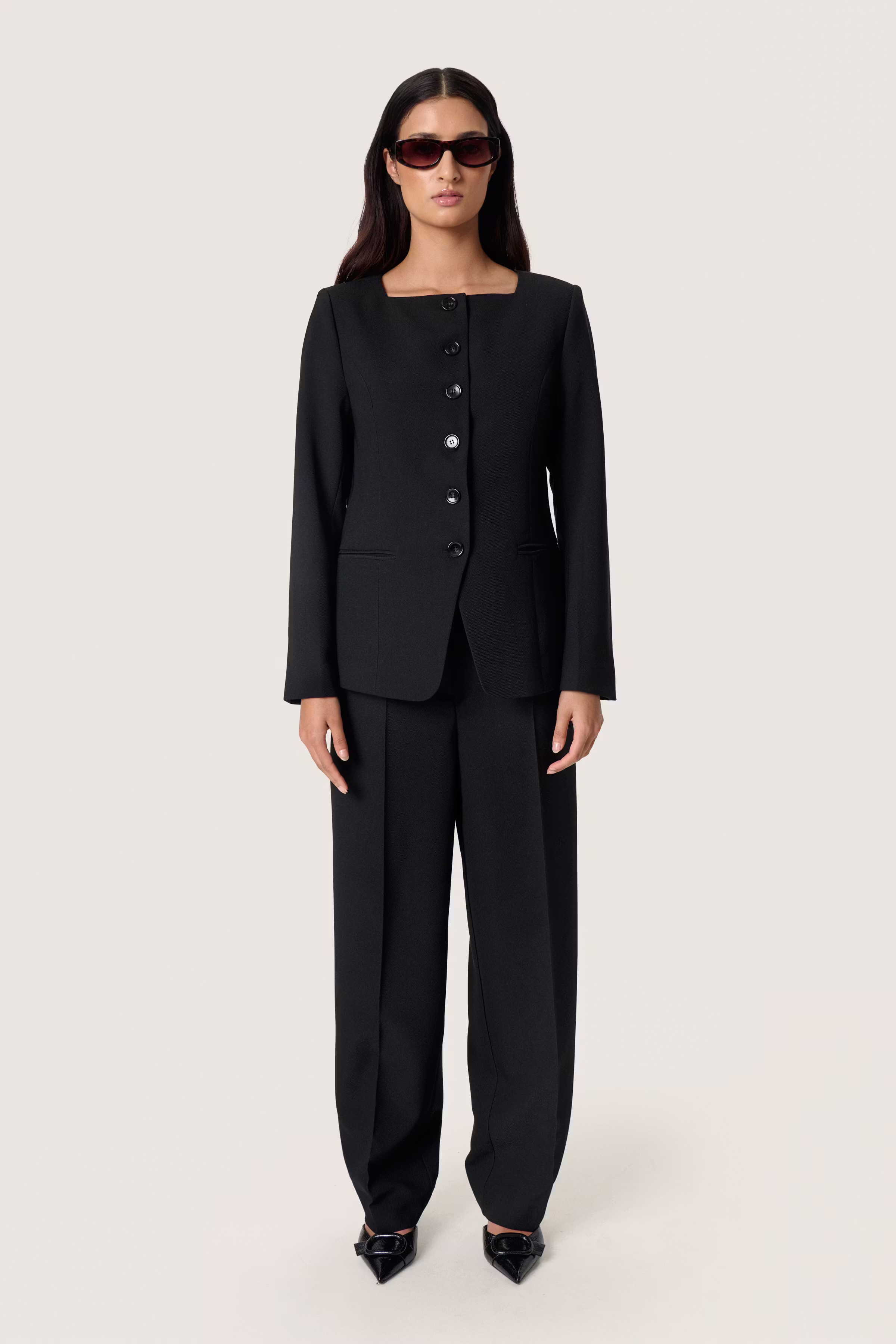 SLSarina Blazer LOOKBOOK FRONT 30408641-194008