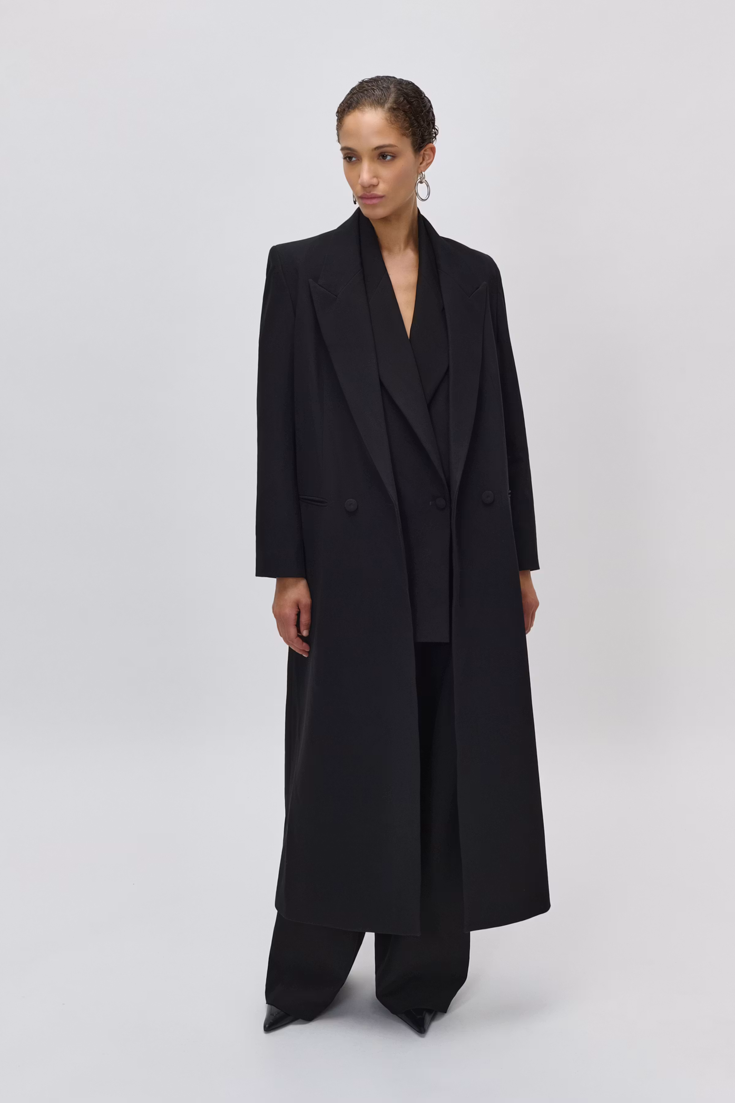 IOJil Coat LOOKBOOK FRONT 30600560-BK999