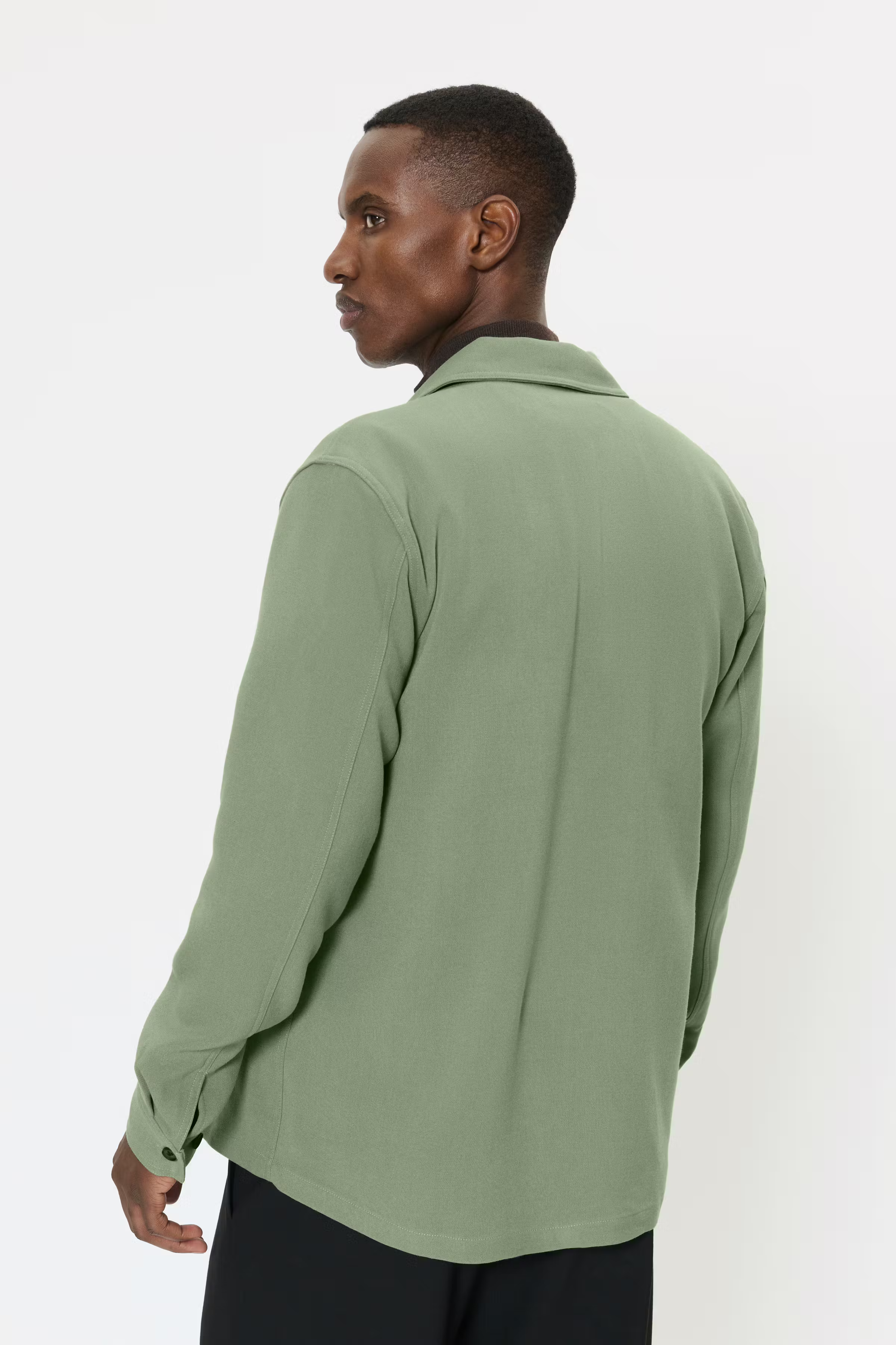 MApelton Overshirt LOOKBOOK BACK 30207576-176212