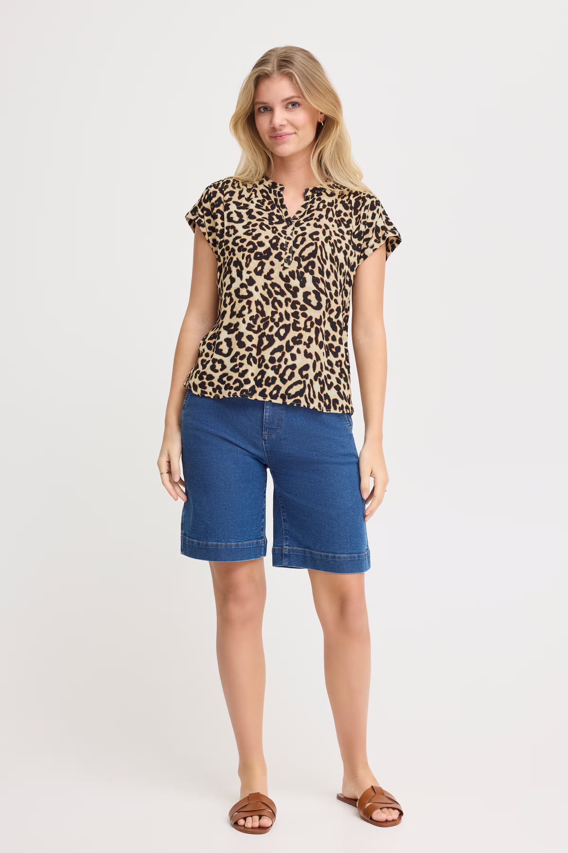 FREASE Blus LOOKBOOK FRONT 20615597-204722