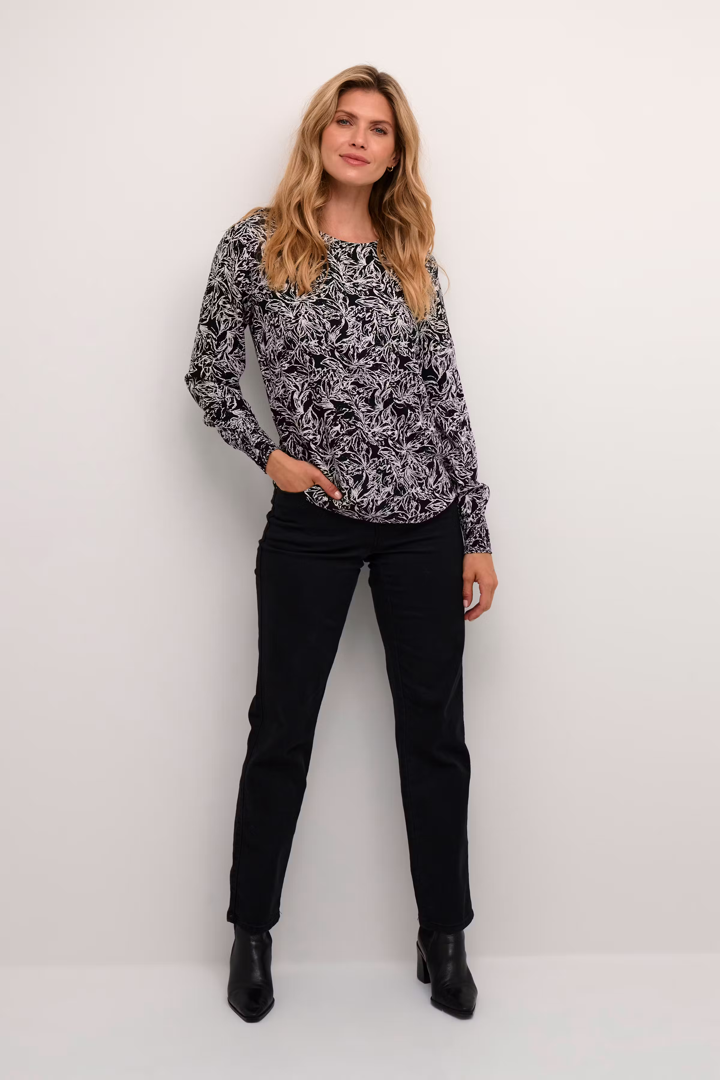 BPwilla Blus LOOKBOOK FRONT 10590565-105135B