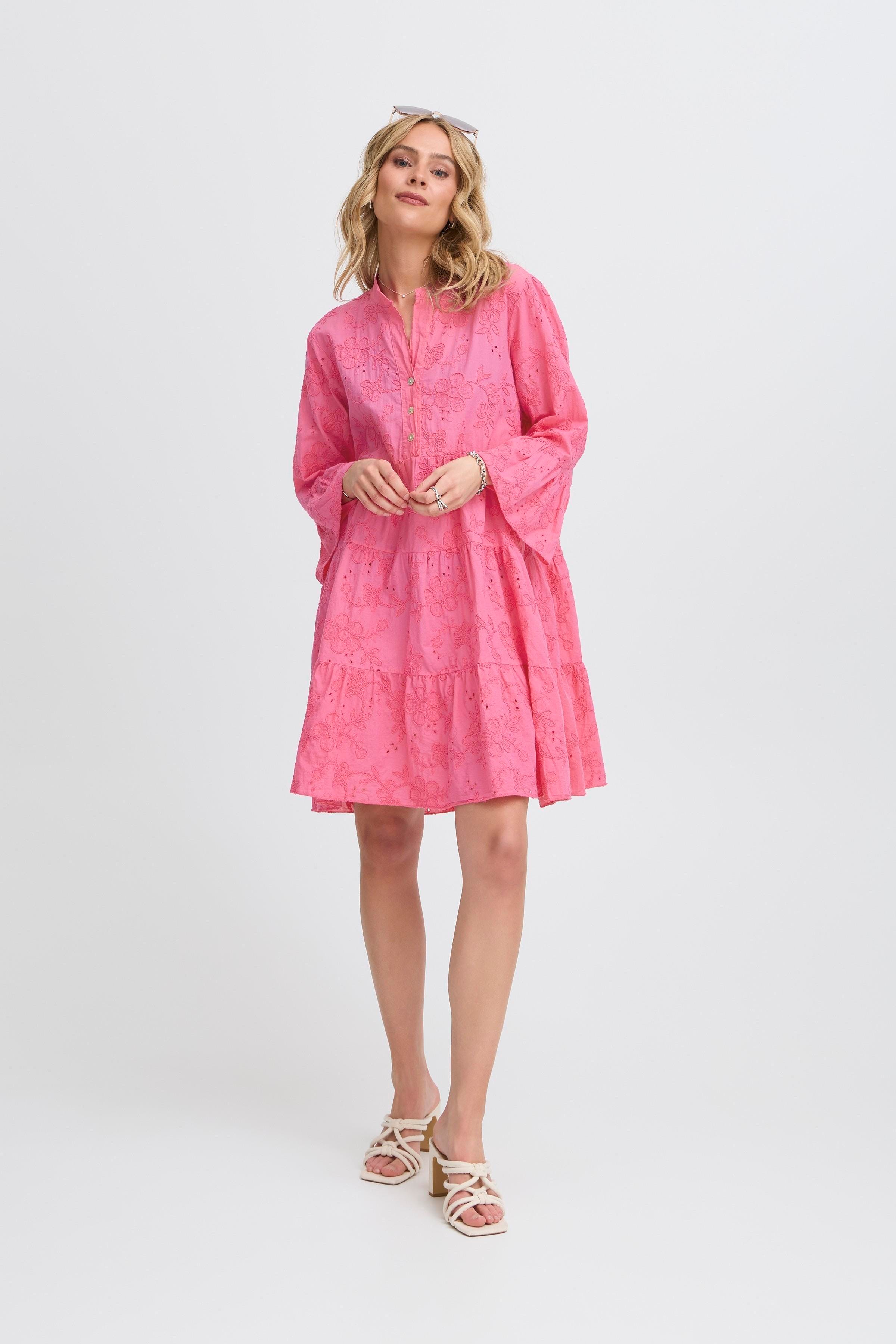 SBLUCKY Dress LOOKBOOK FRONT 22100982-182133