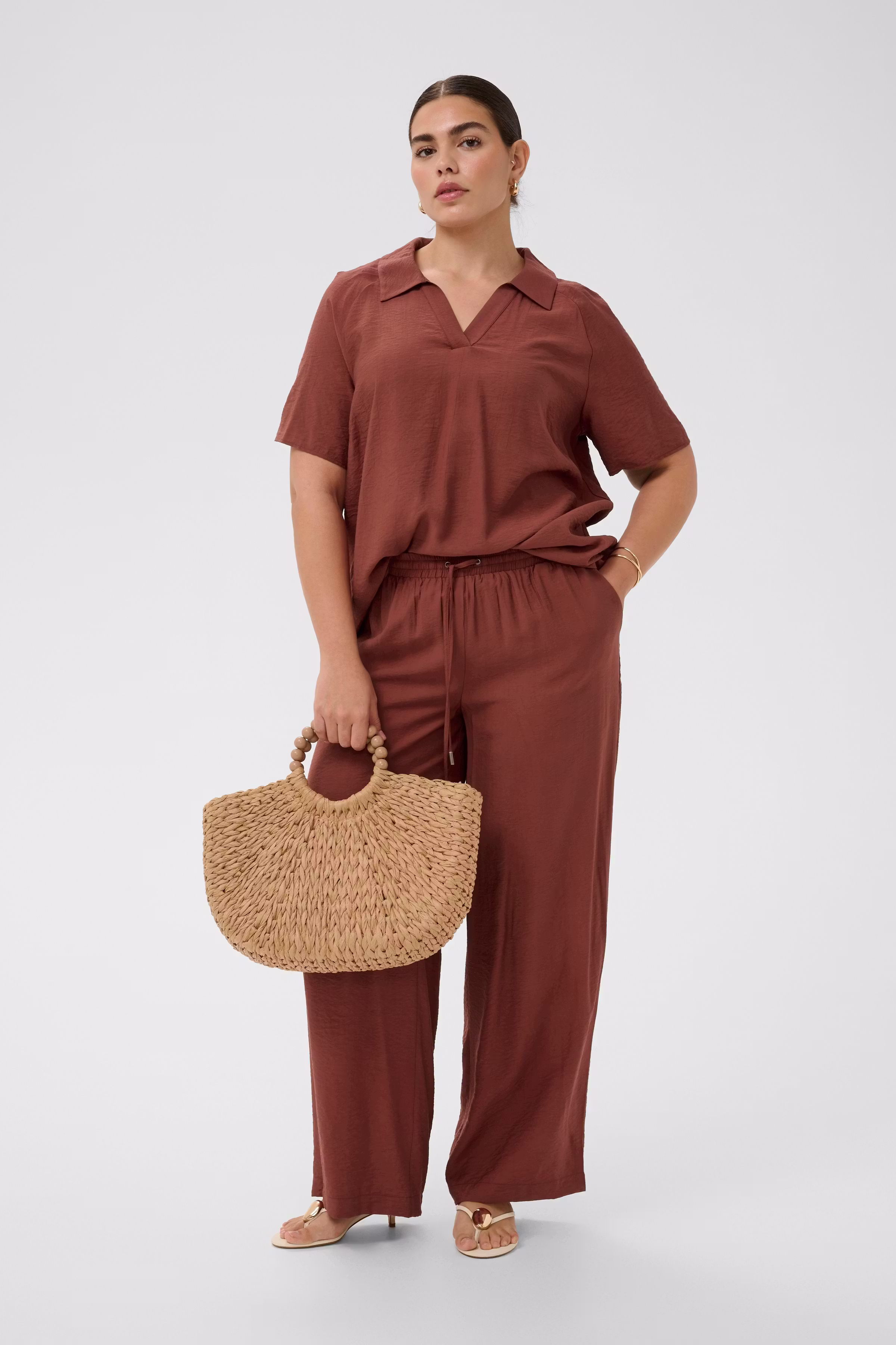 KCemilia Bluse LOOKBOOK FRONT 10584153-191334