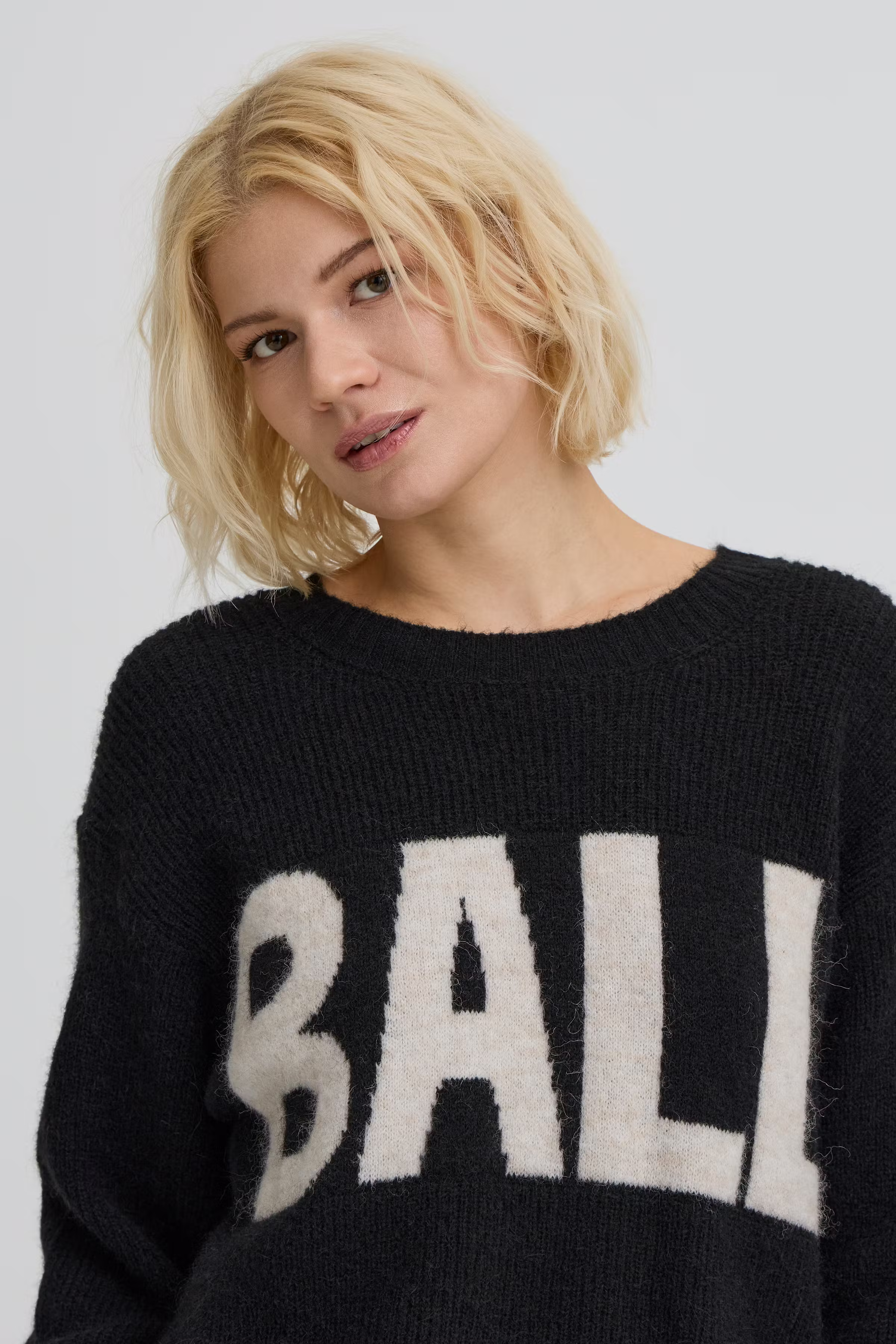 BASTACY Pullover LOOKBOOK DETAIL 50405353-193911