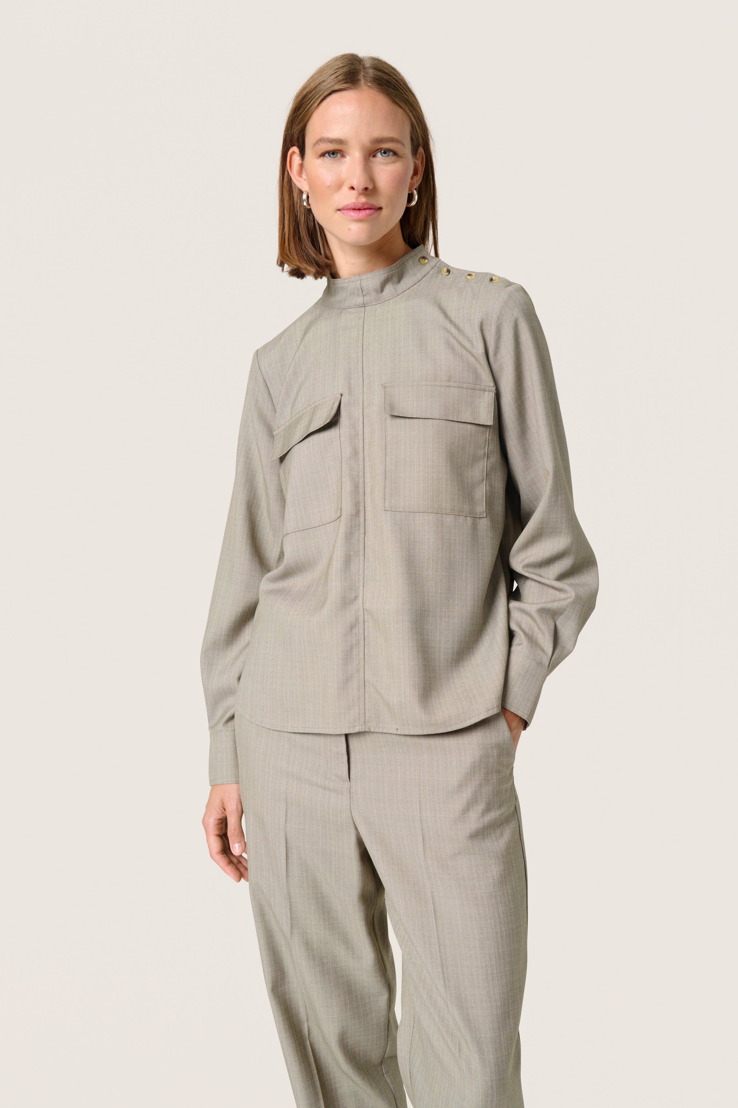 SLVivica Blus LOOKBOOK FRONT 30407947-303371