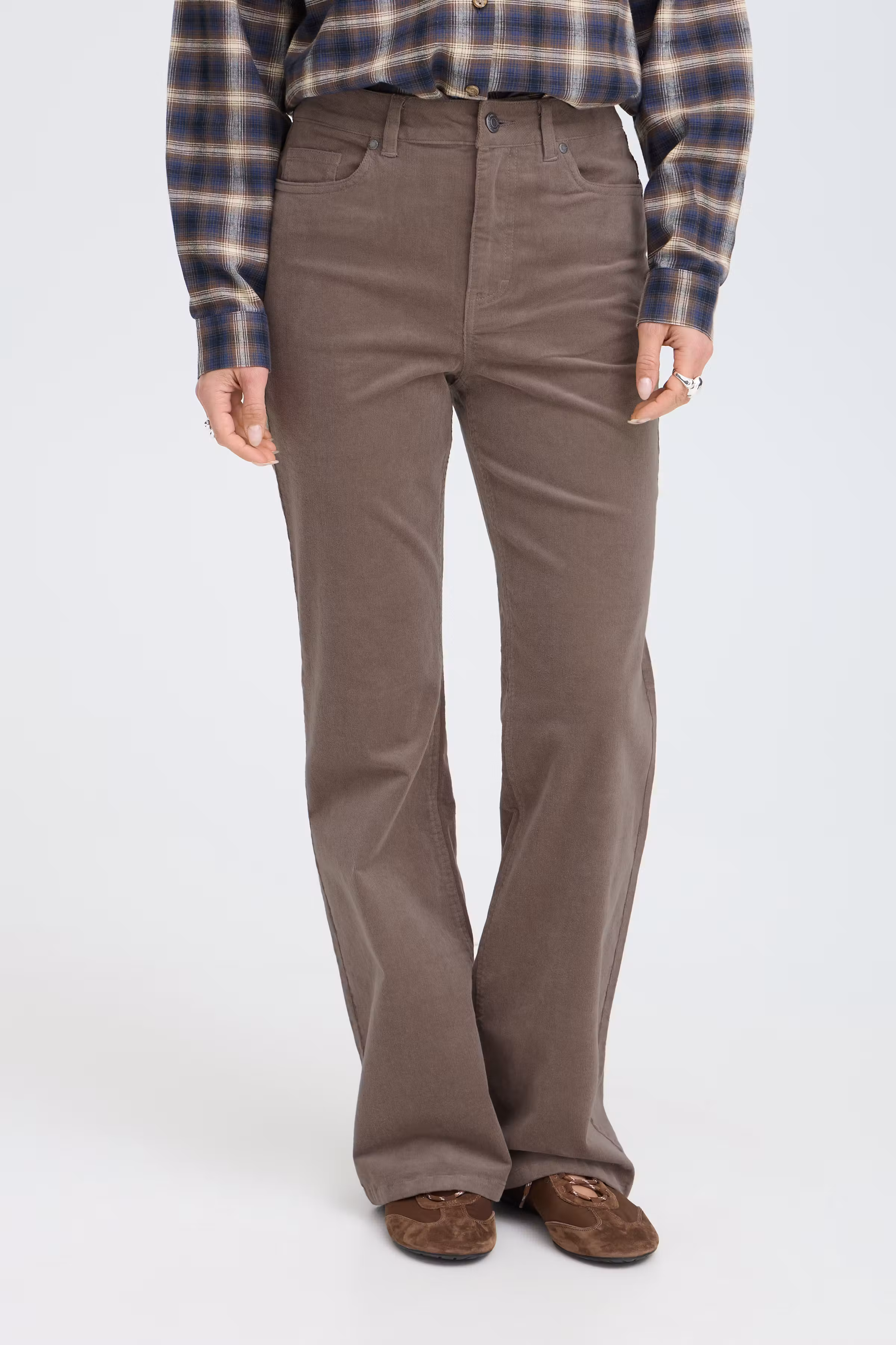 PZSALLY Hose LOOKBOOK FRONT 50210072-181112