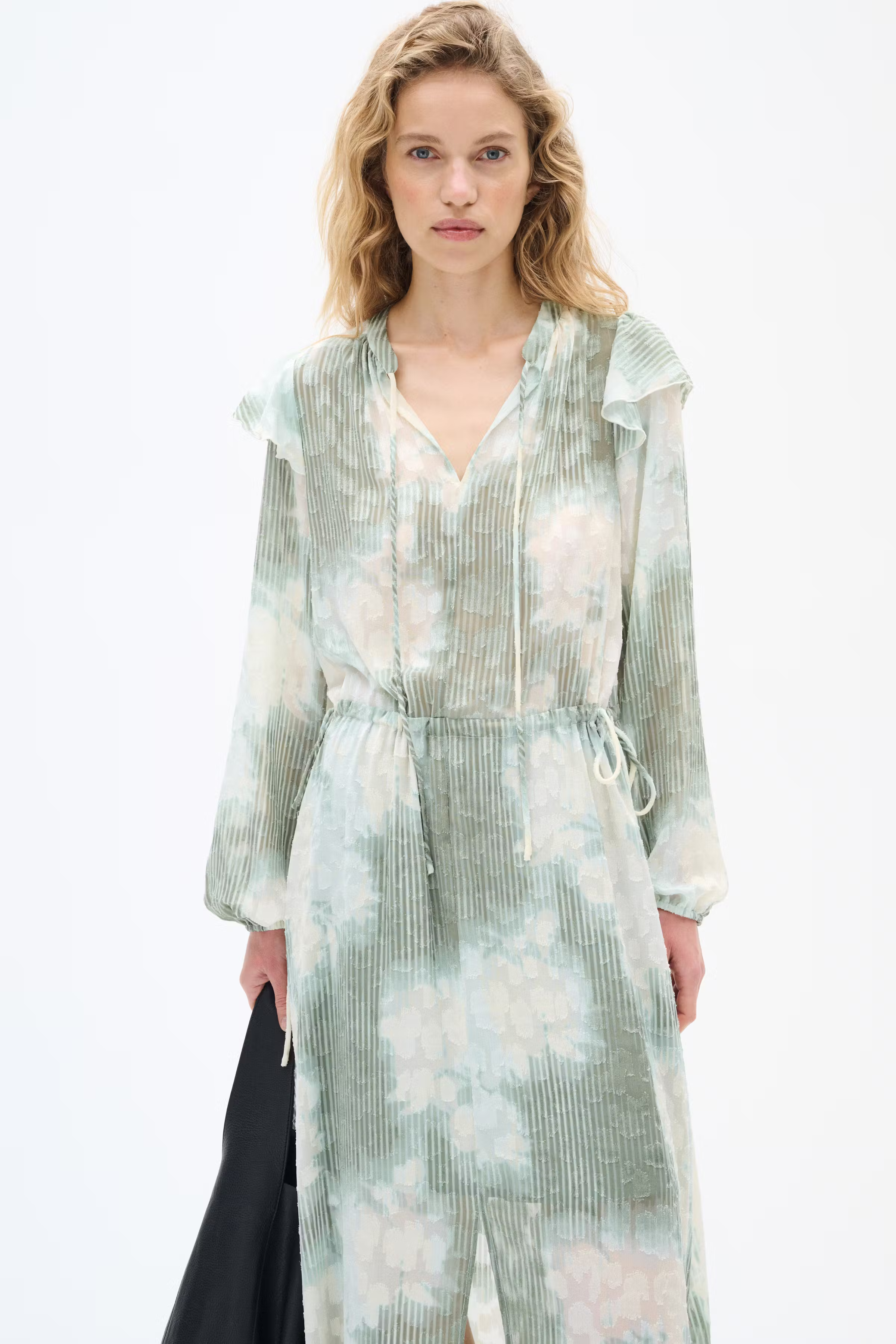 CielleIW Jurk LOOKBOOK FRONT 30110493-303574