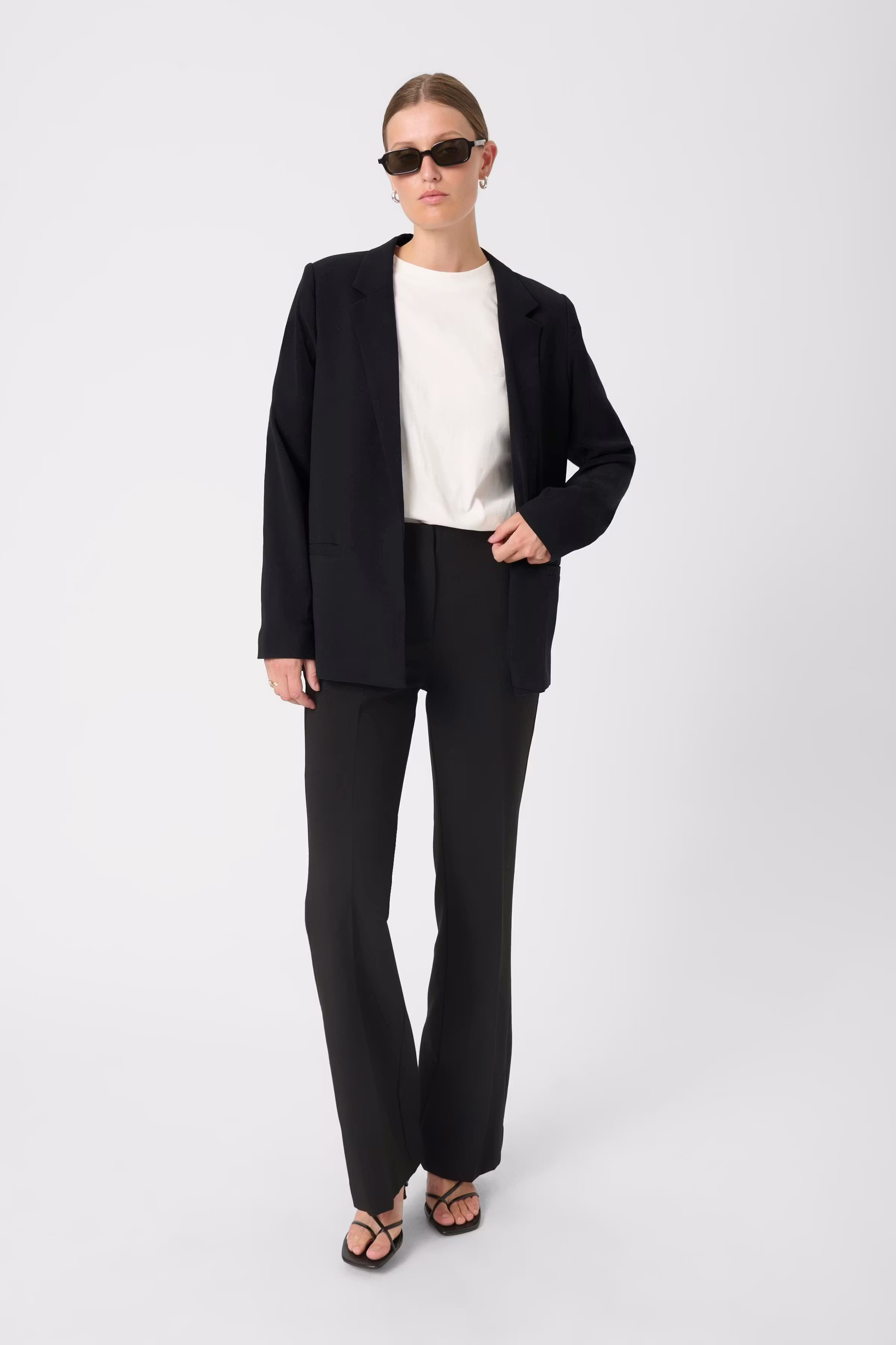 SLShirley Blazer LOOKBOOK FRONT 30405412-194008