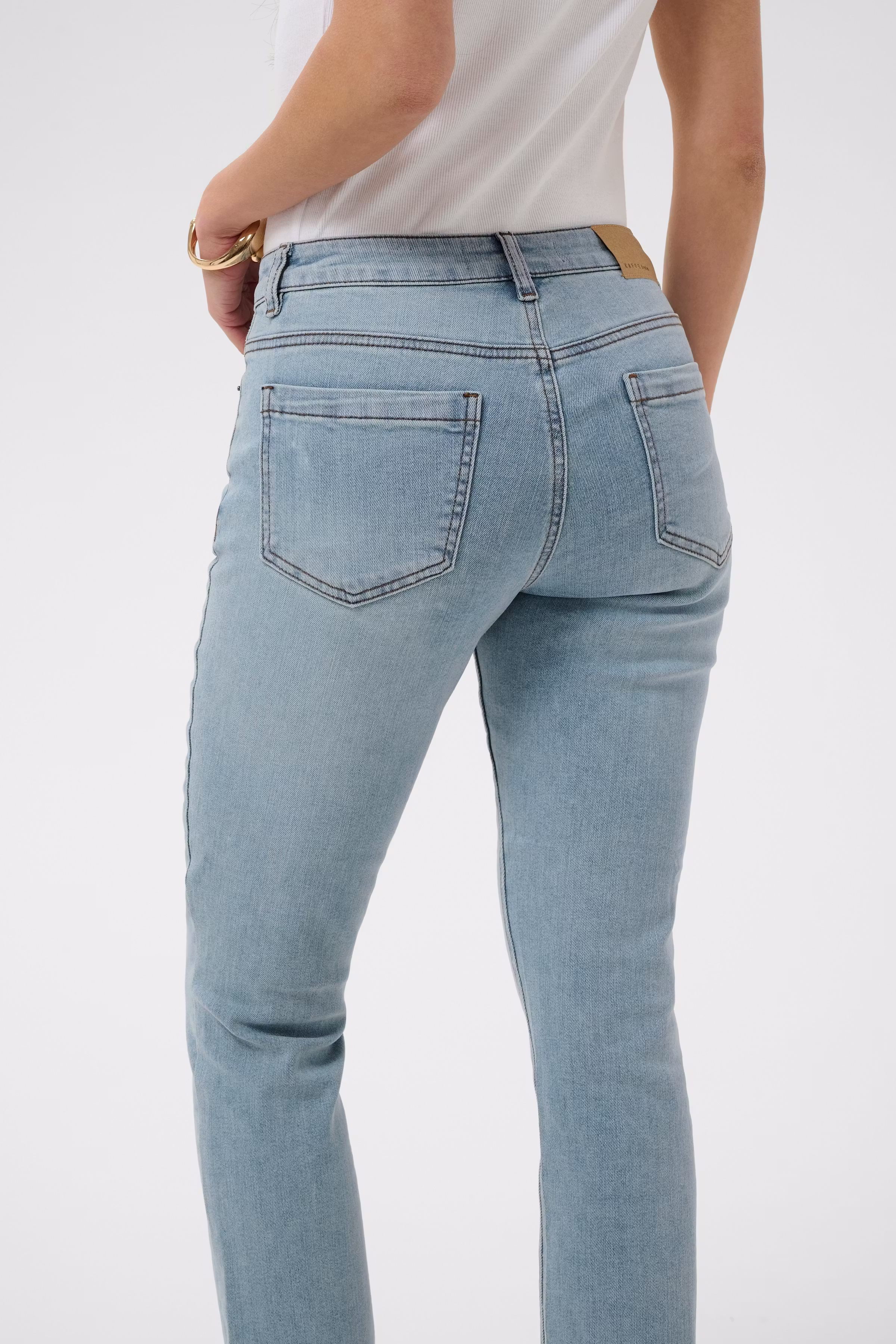 KAriver Jeans LOOKBOOK DETAIL 10511088-101012