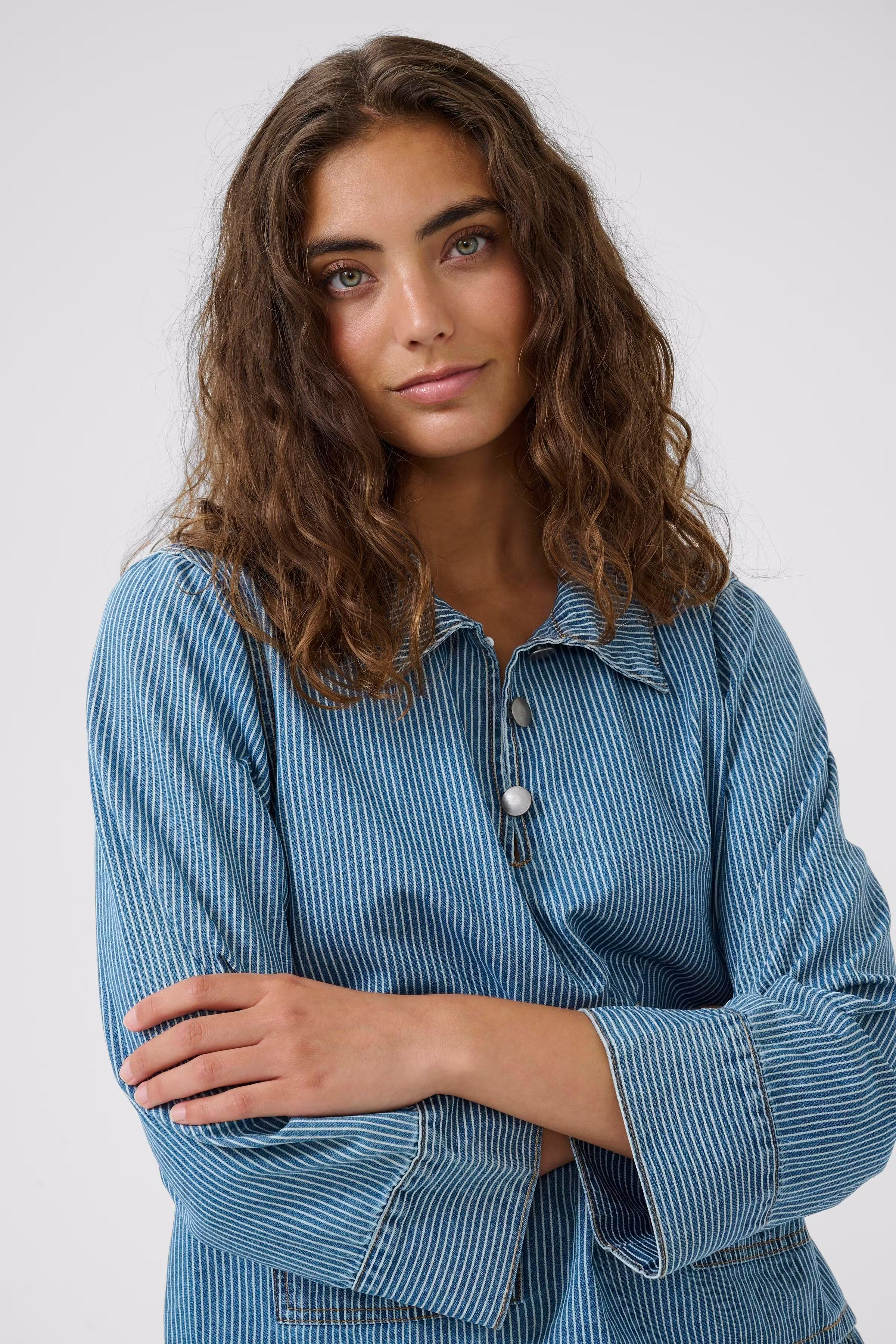 CUayna Skjorta LOOKBOOK DETAIL 50112794-109137