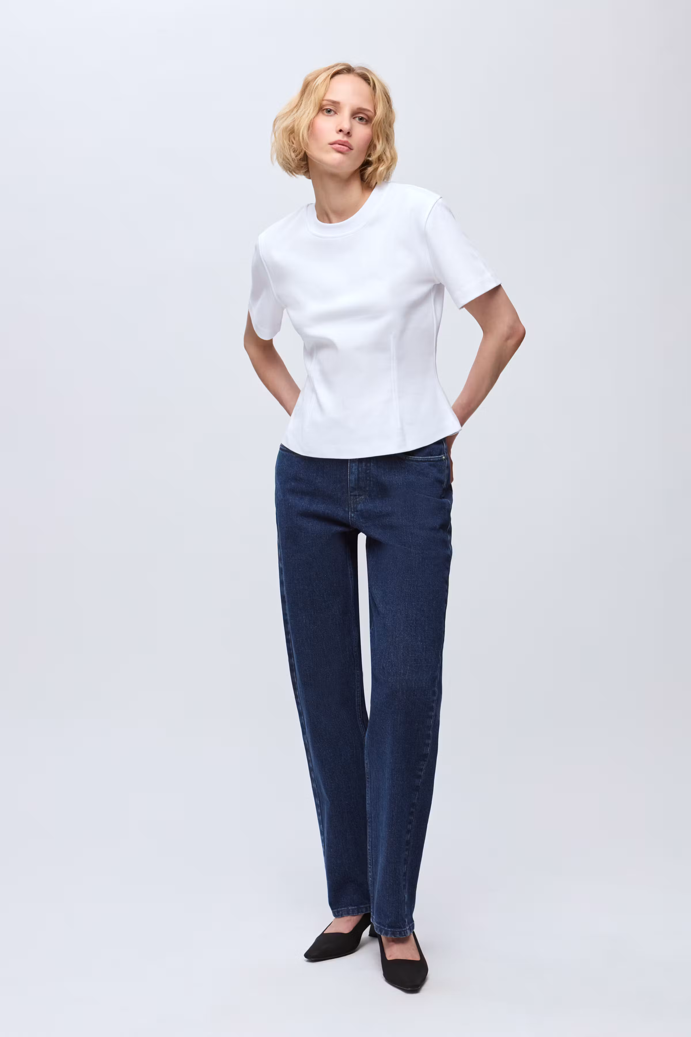 IOFeather T-shirt LOOKBOOK FRONT 30600115-WH001