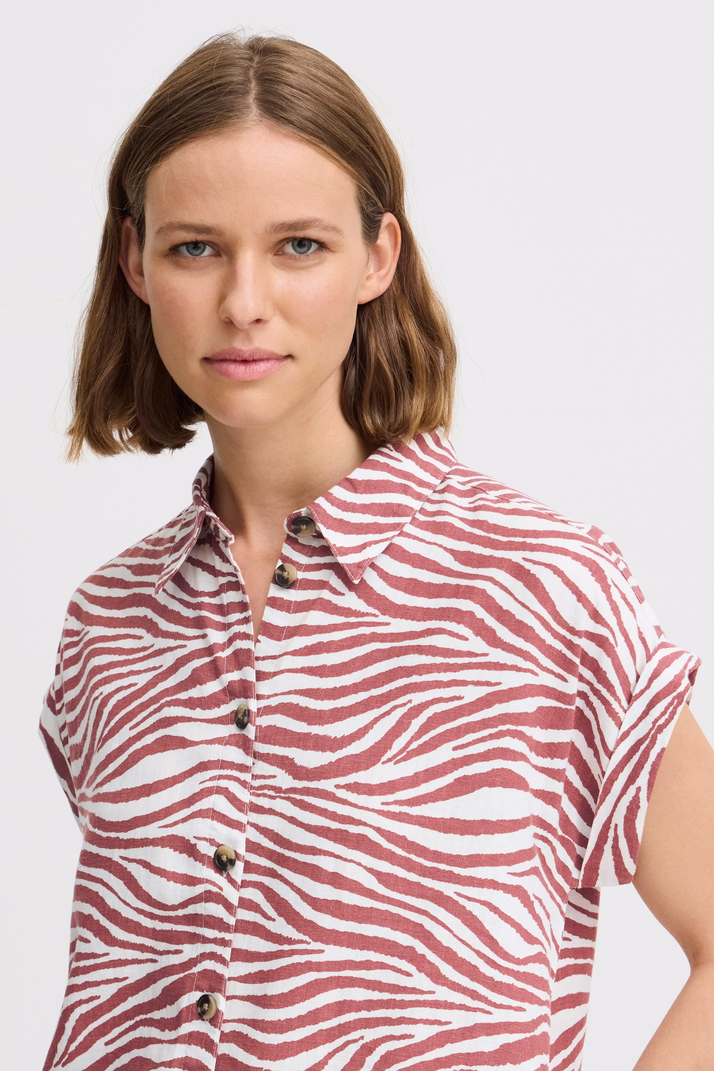 BYFALAKKA Kjole LOOKBOOK DETAIL 20814553-204541