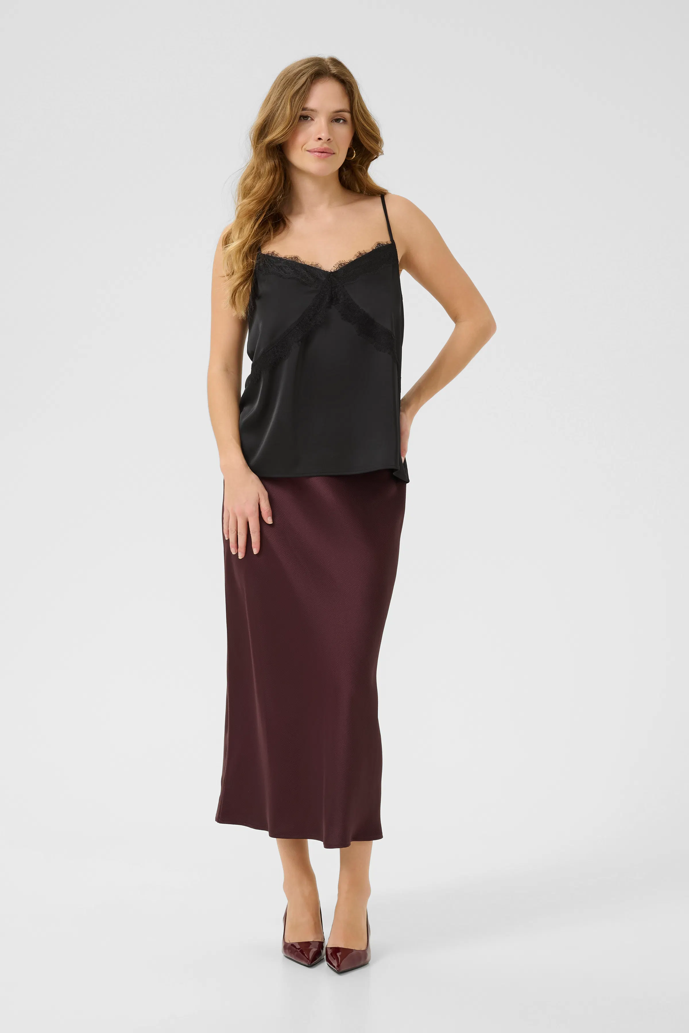KAhilda Top LOOKBOOK FRONT 10510349-100121