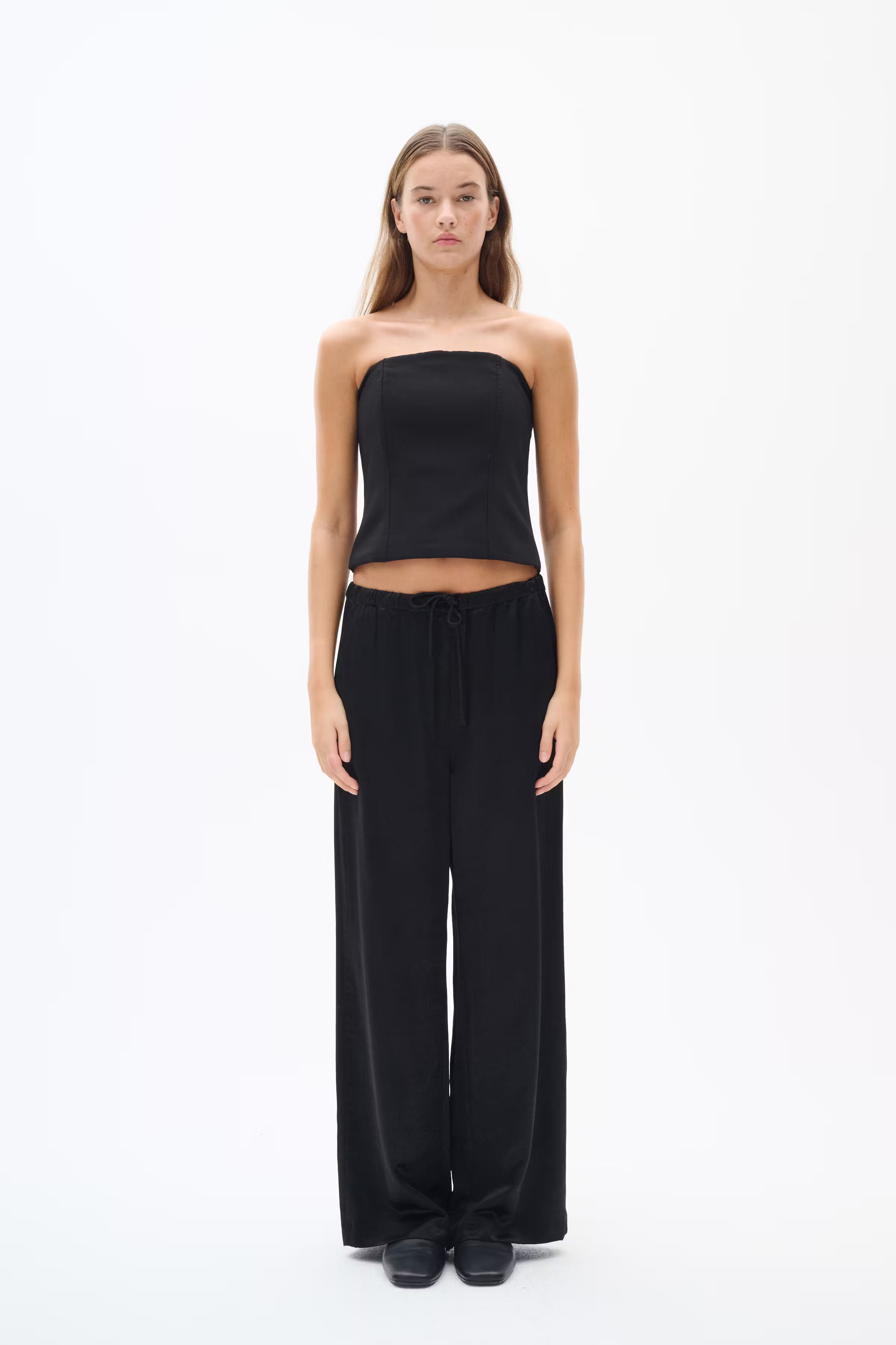 CelenaIW Hose LOOKBOOK FRONT 30110239-194008