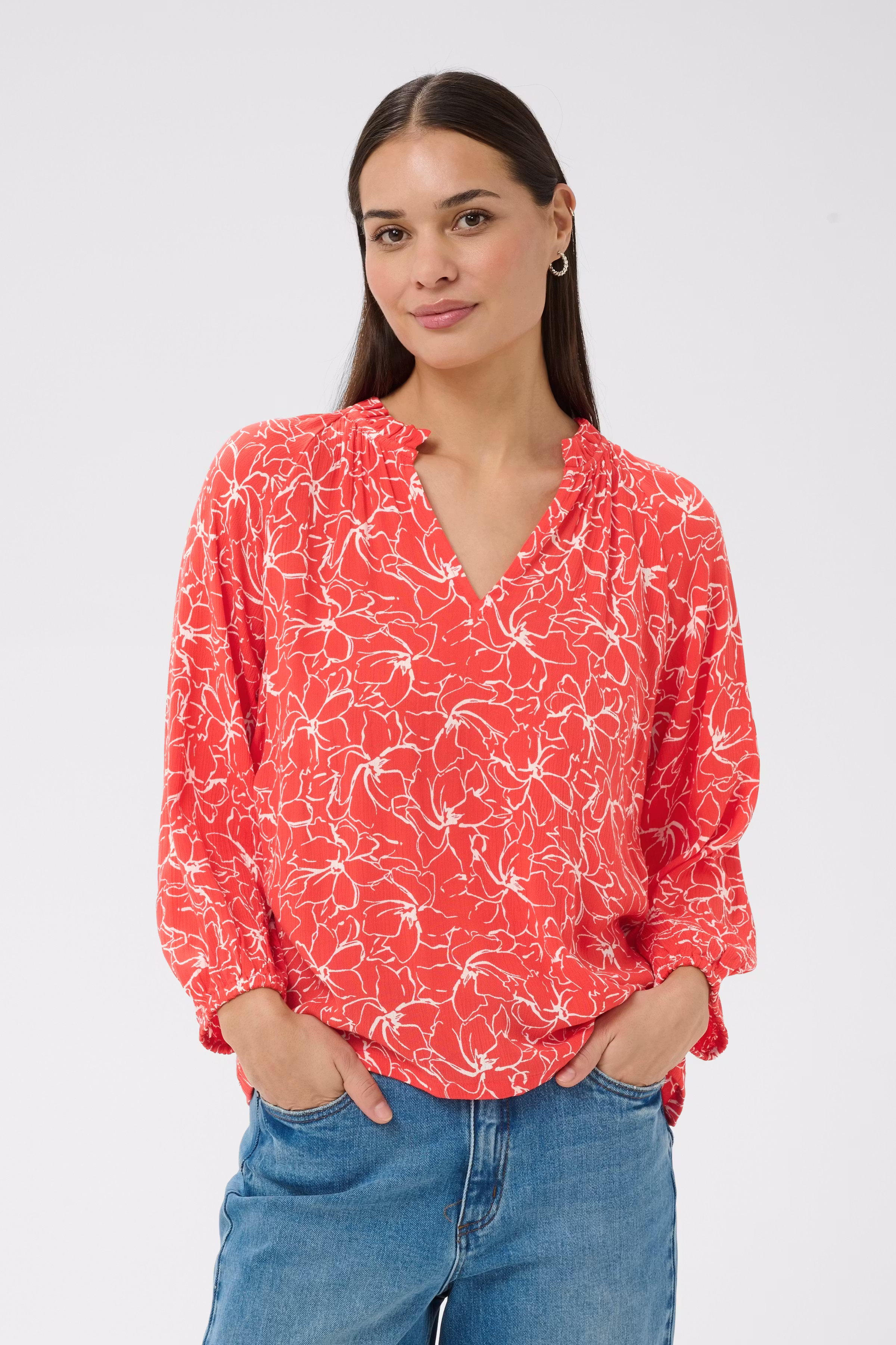 KAtine Bluse LOOKBOOK FRONT 10510168-109529