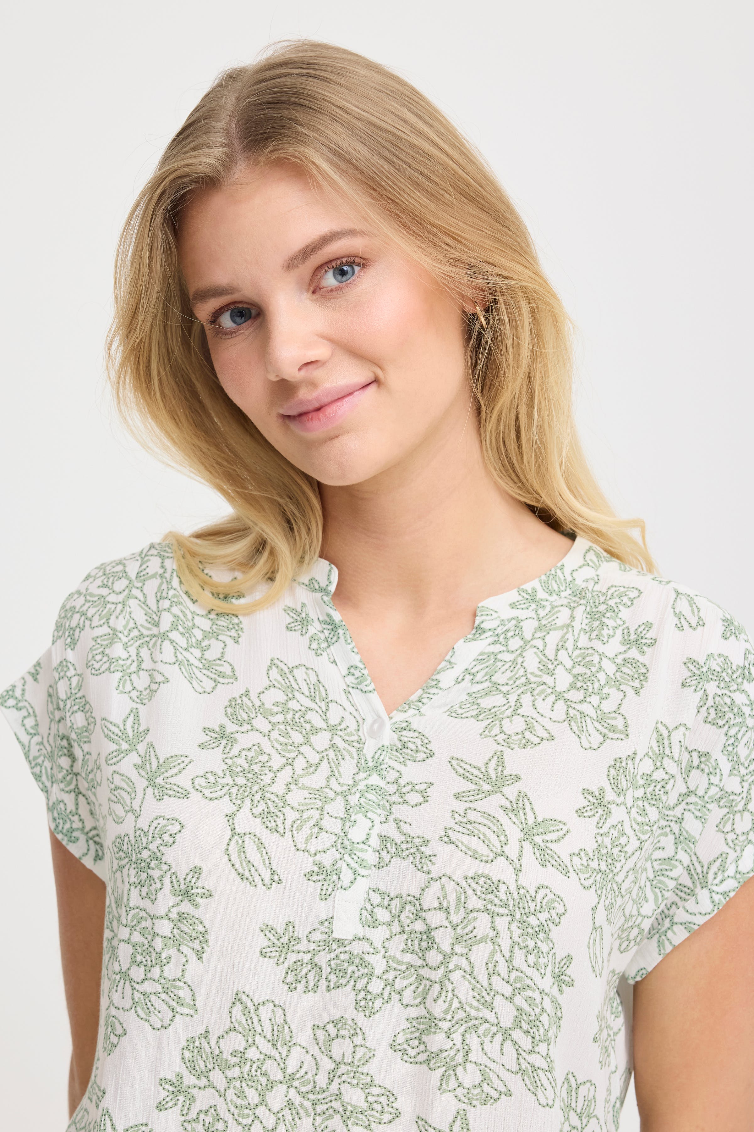 FREASE Bluse LOOKBOOK DETAIL 20615597-204726